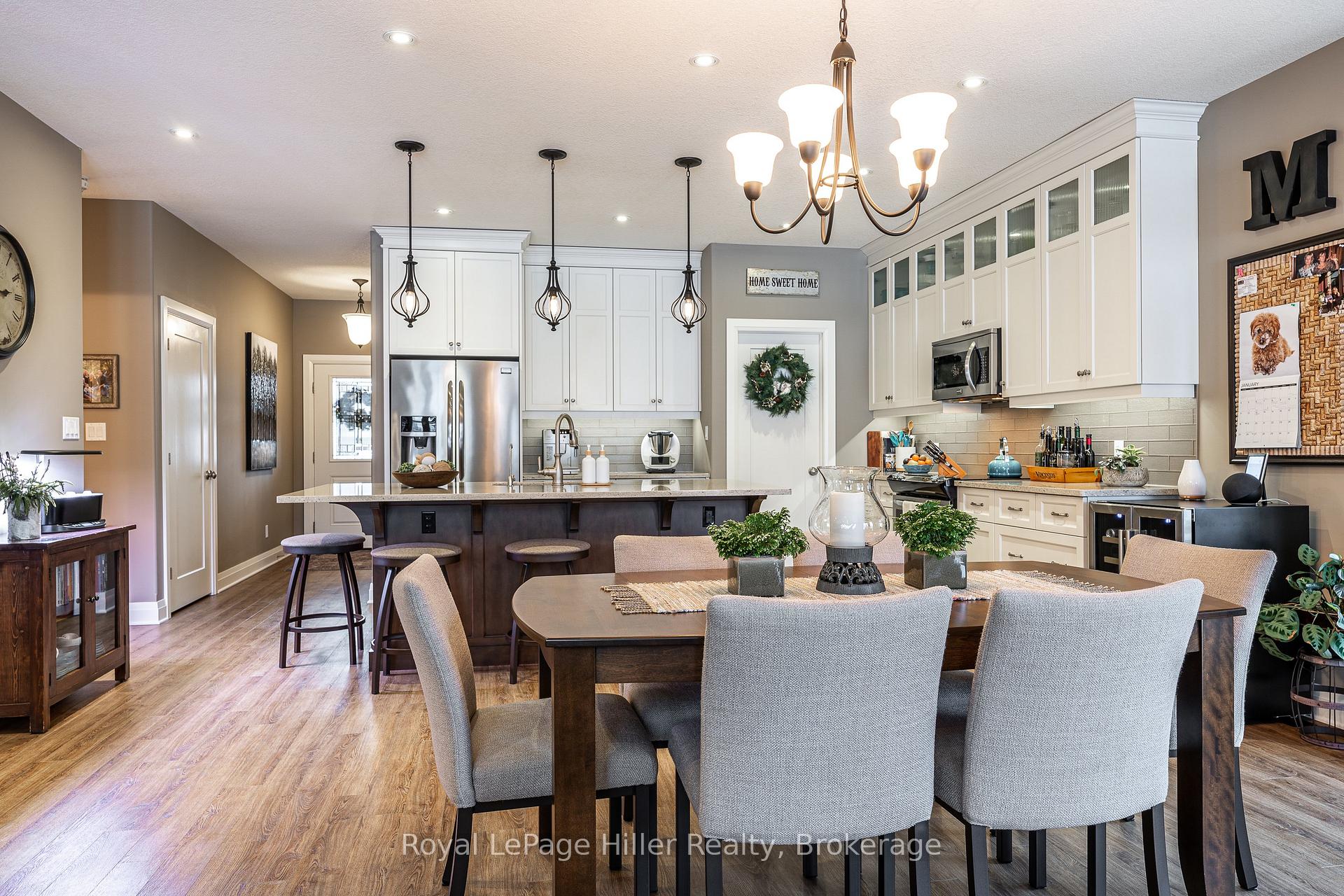 Photo 22 of 687 Forman Avenue, Stratford — HOMEH