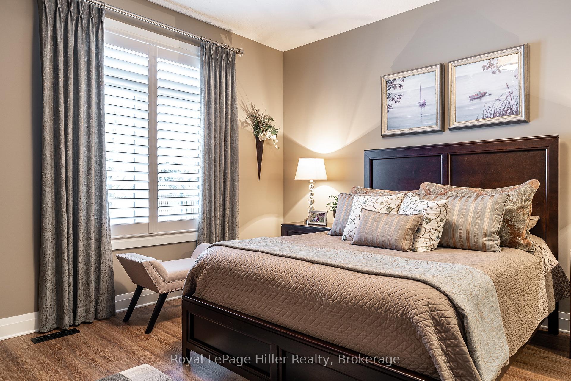 Photo 20 of 687 Forman Avenue, Stratford — HOMEH