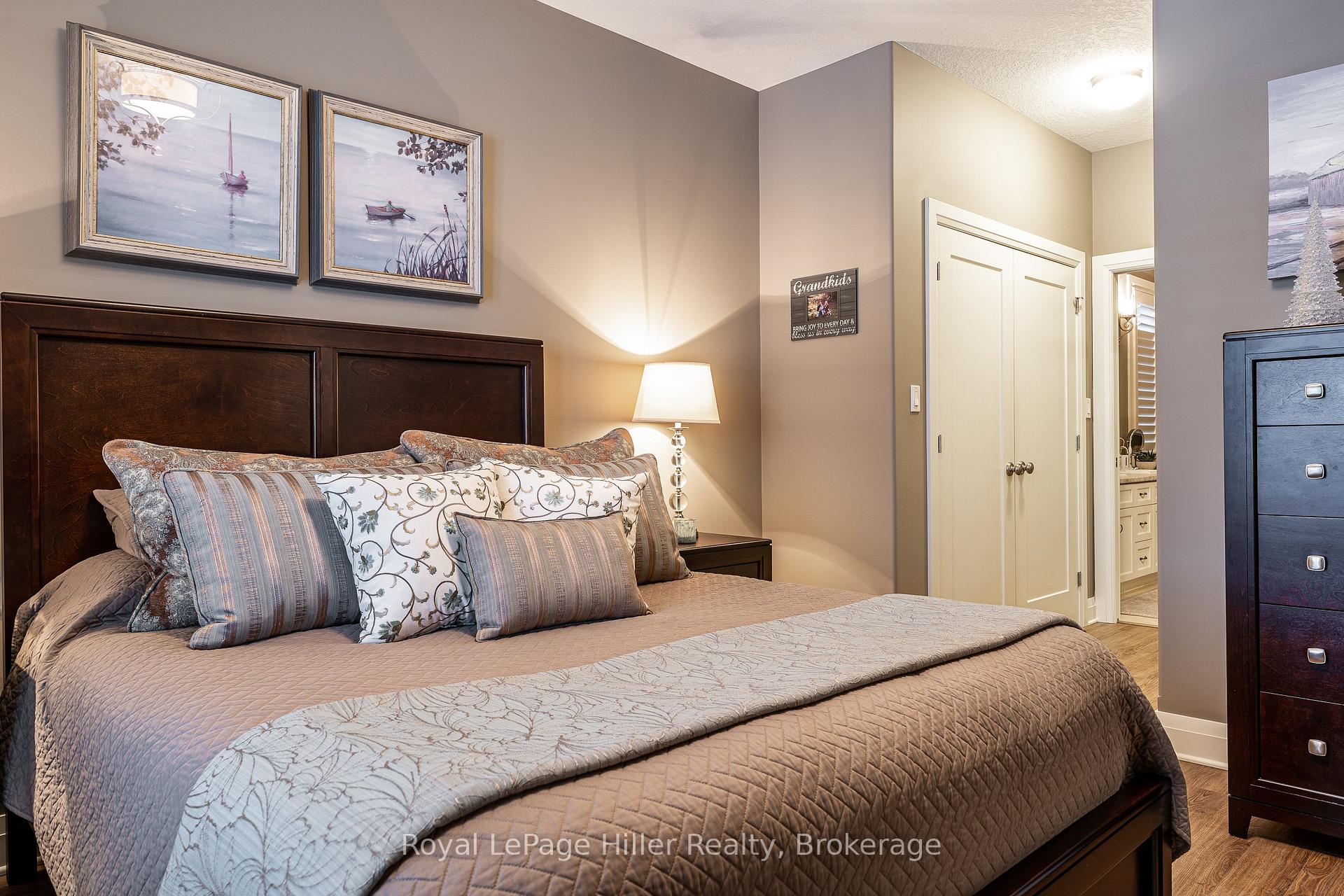 Photo 18 of 687 Forman Avenue, Stratford — HOMEH