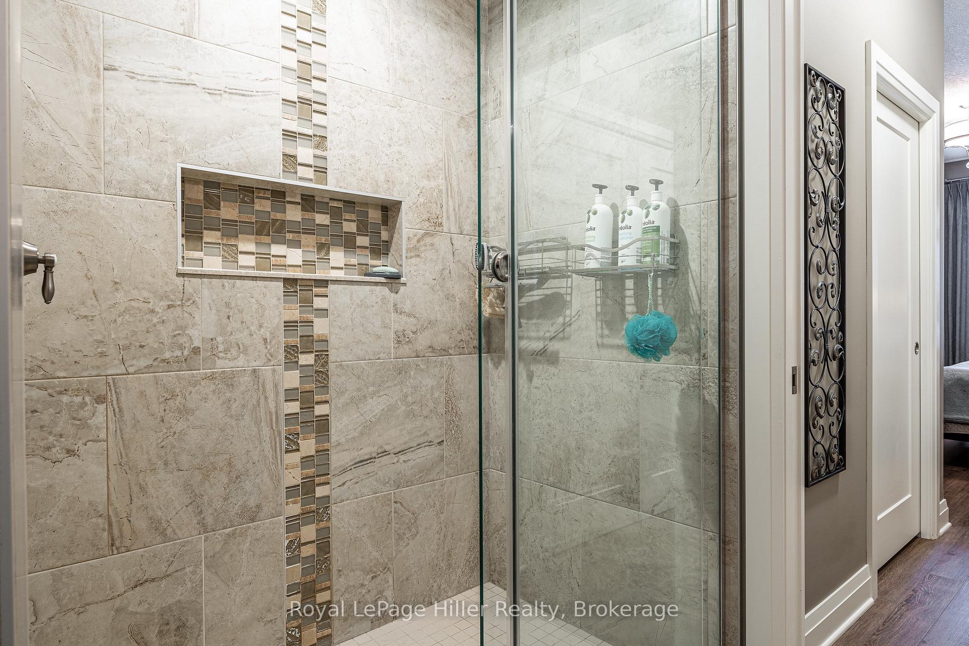 Photo 8 of 687 Forman Avenue, Stratford — HOMEH