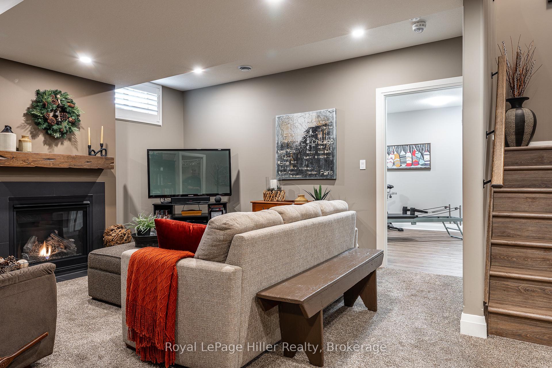 Photo 50 of 687 Forman Avenue, Stratford — HOMEH