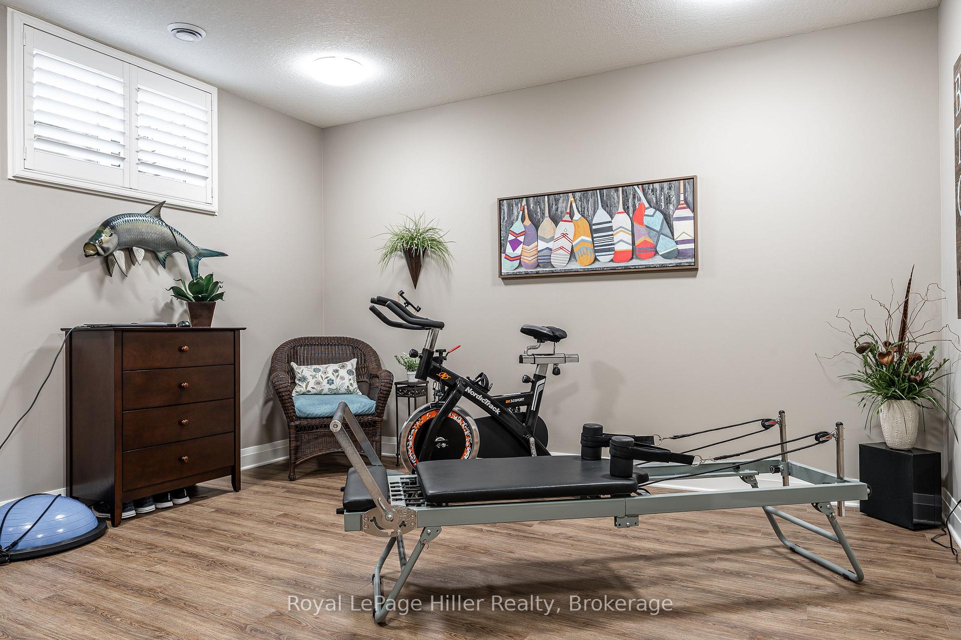 Photo 44 of 687 Forman Avenue, Stratford — HOMEH
