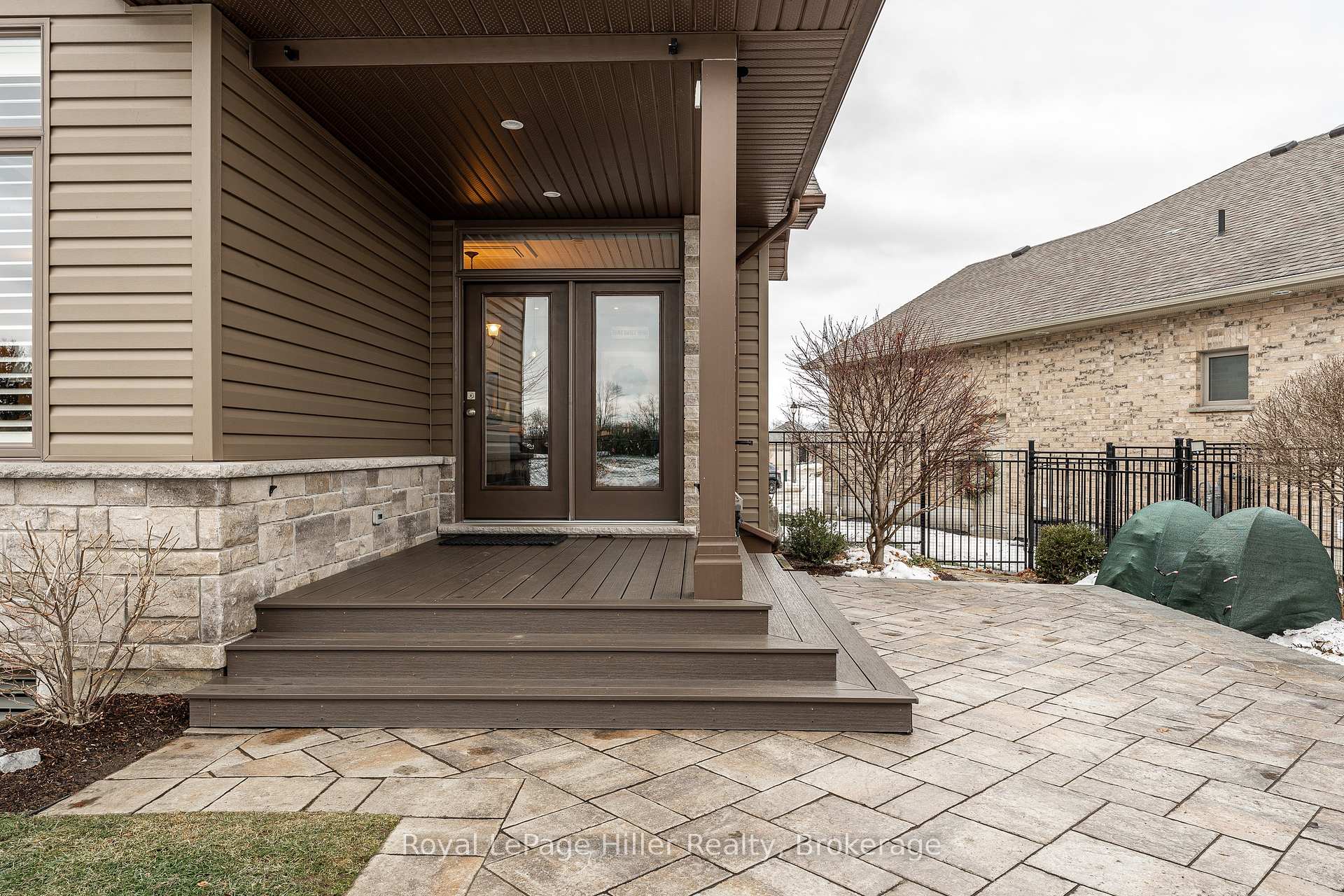Photo 37 of 687 Forman Avenue, Stratford — HOMEH