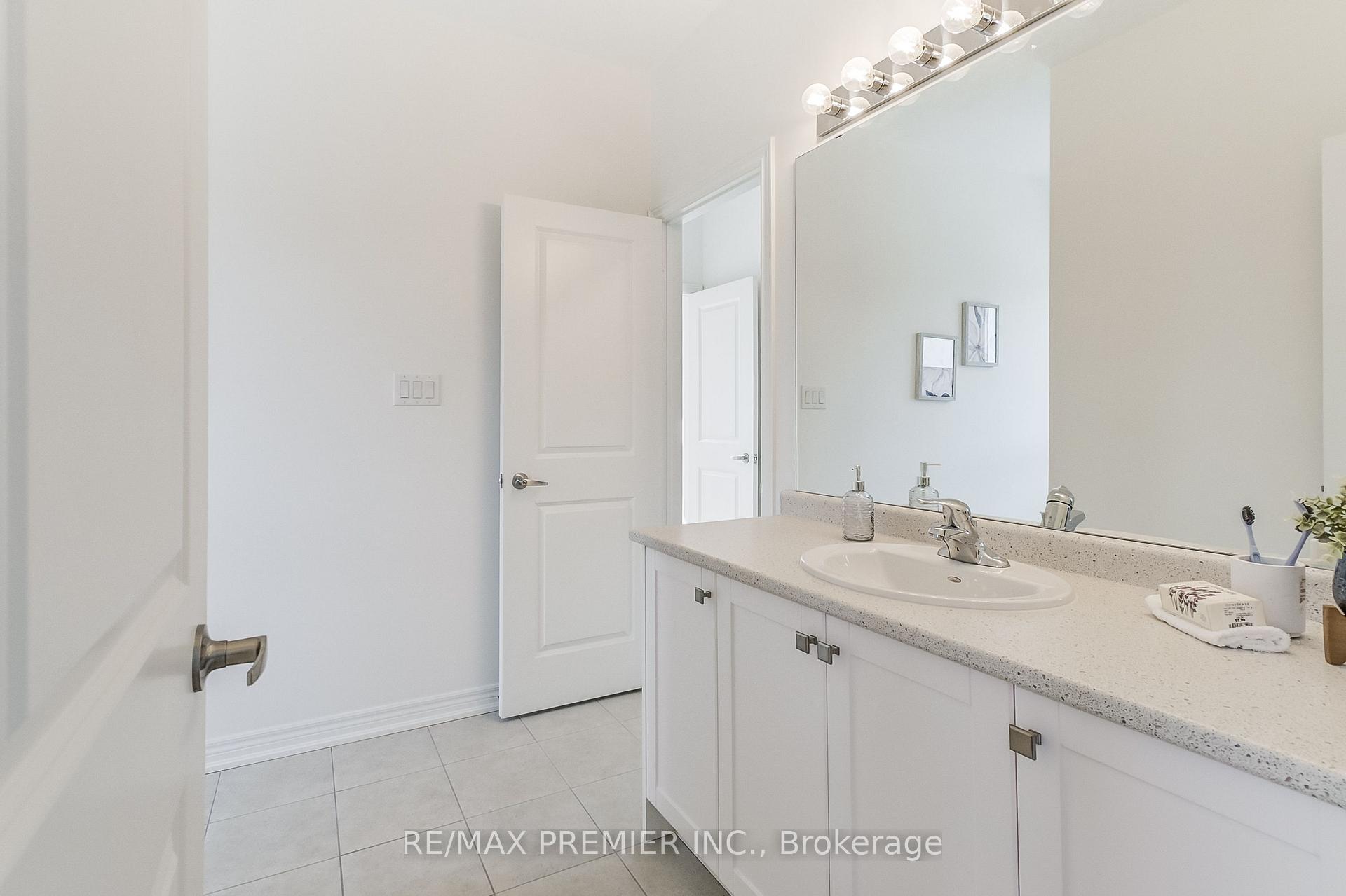 Photo 16 of 1909 Passionfruit Grove, Pickering, Rural Pickering — HOMEH