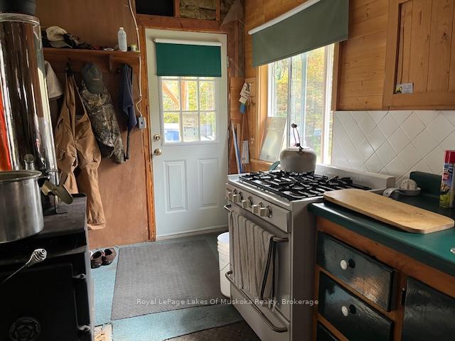 Photo 7 of 121 Proudfoot Road, Kearney — HOMEH