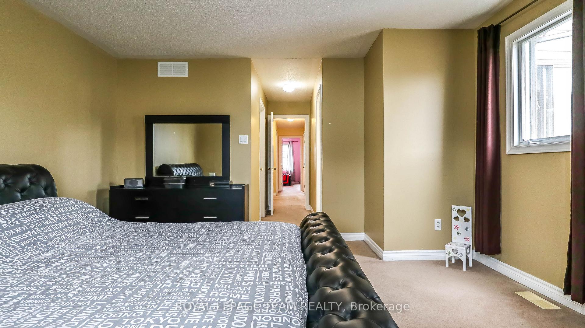 Photo 10 of 17 Alameda Way, Ottawa, Barrhaven - Longfields — HOMEH