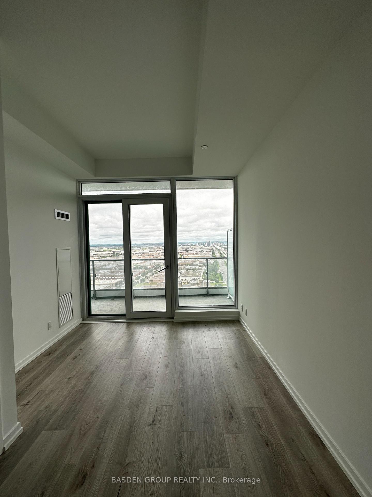 Photo 2 of Unit 3207, 7890 Jane Street, Vaughan, Vaughan Corporate Centre — HOMEH