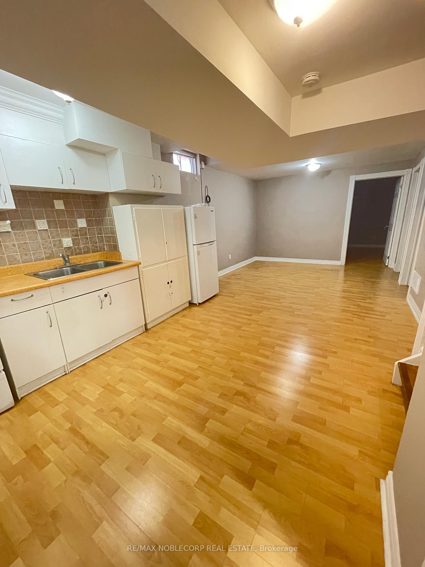 Photo 5 of Unit Bsmt, 18 Kingly Crest Way, Vaughan, Sonoma Heights — HOMEH