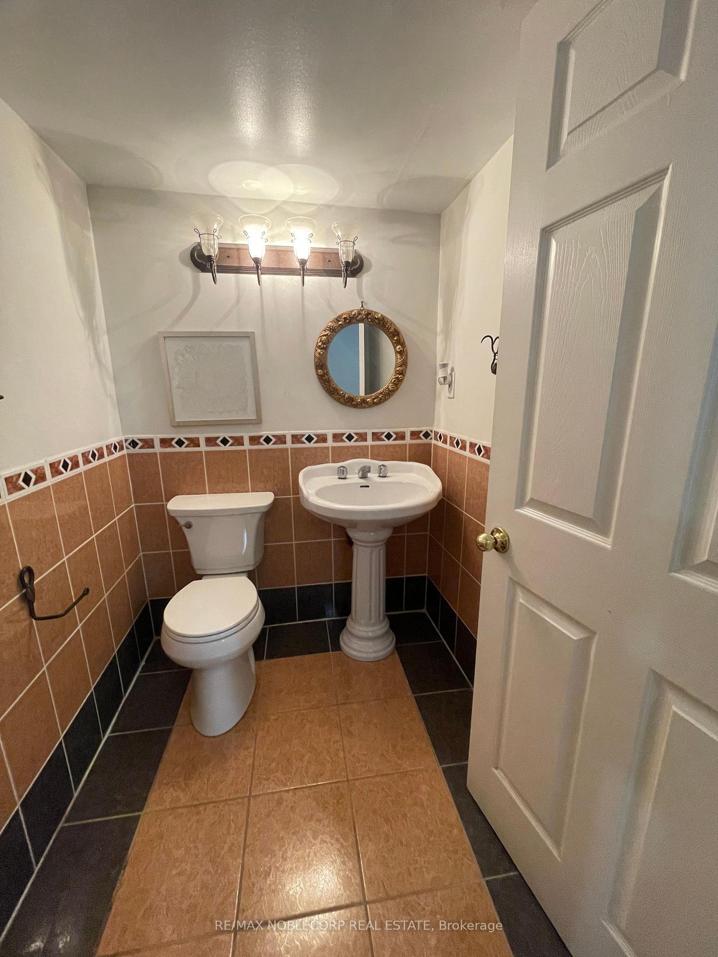Photo 7 of Unit Bsmt, 18 Kingly Crest Way, Vaughan, Sonoma Heights — HOMEH