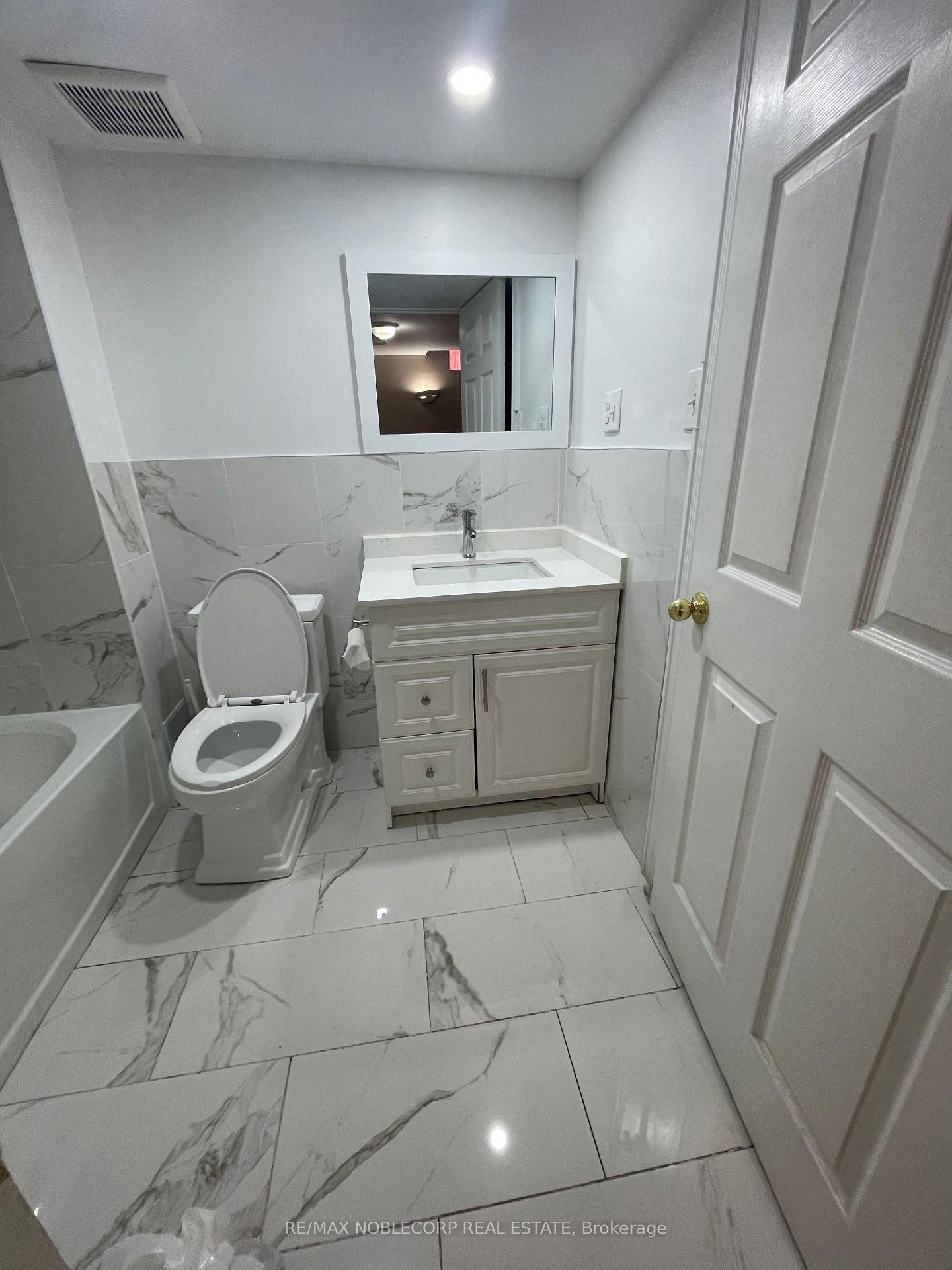 Photo 15 of Unit Bsmt, 18 Kingly Crest Way, Vaughan, Sonoma Heights — HOMEH