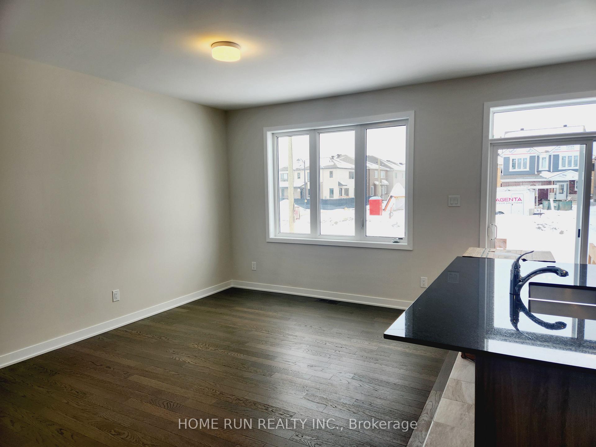 Photo 8 of 2499 Watercolours Way, Ottawa, Barrhaven - Half Moon Bay — HOMEH