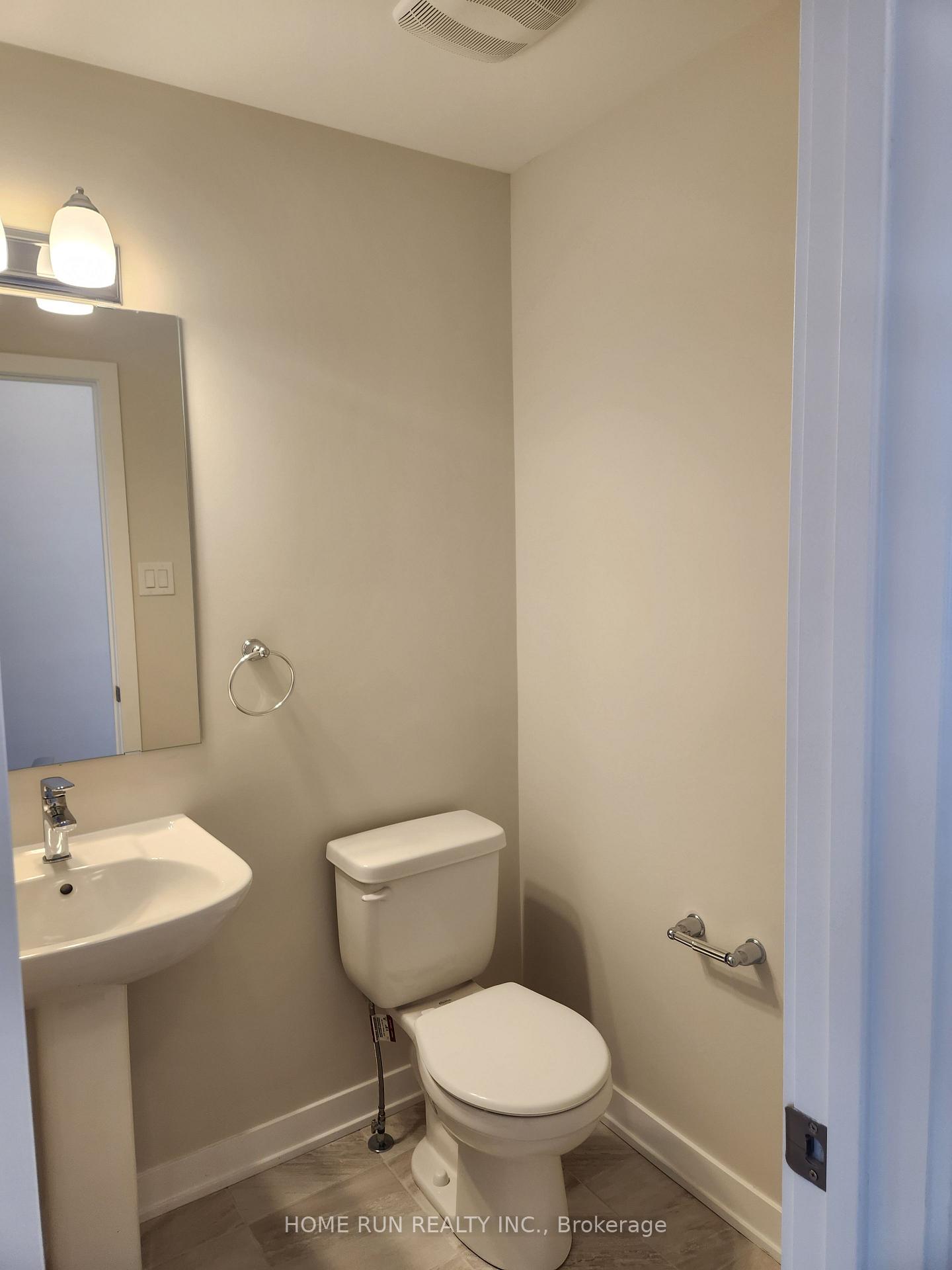 Photo 12 of 2499 Watercolours Way, Ottawa, Barrhaven - Half Moon Bay — HOMEH
