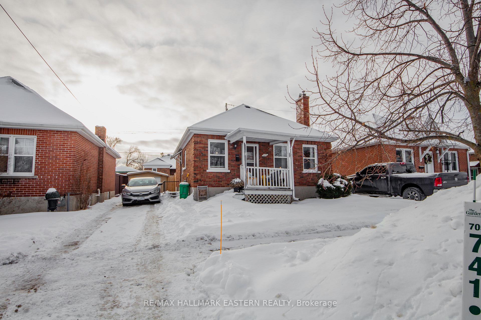Photo 2 of 579 McCannan Avenue, Peterborough, Town Ward 3 — HOMEH