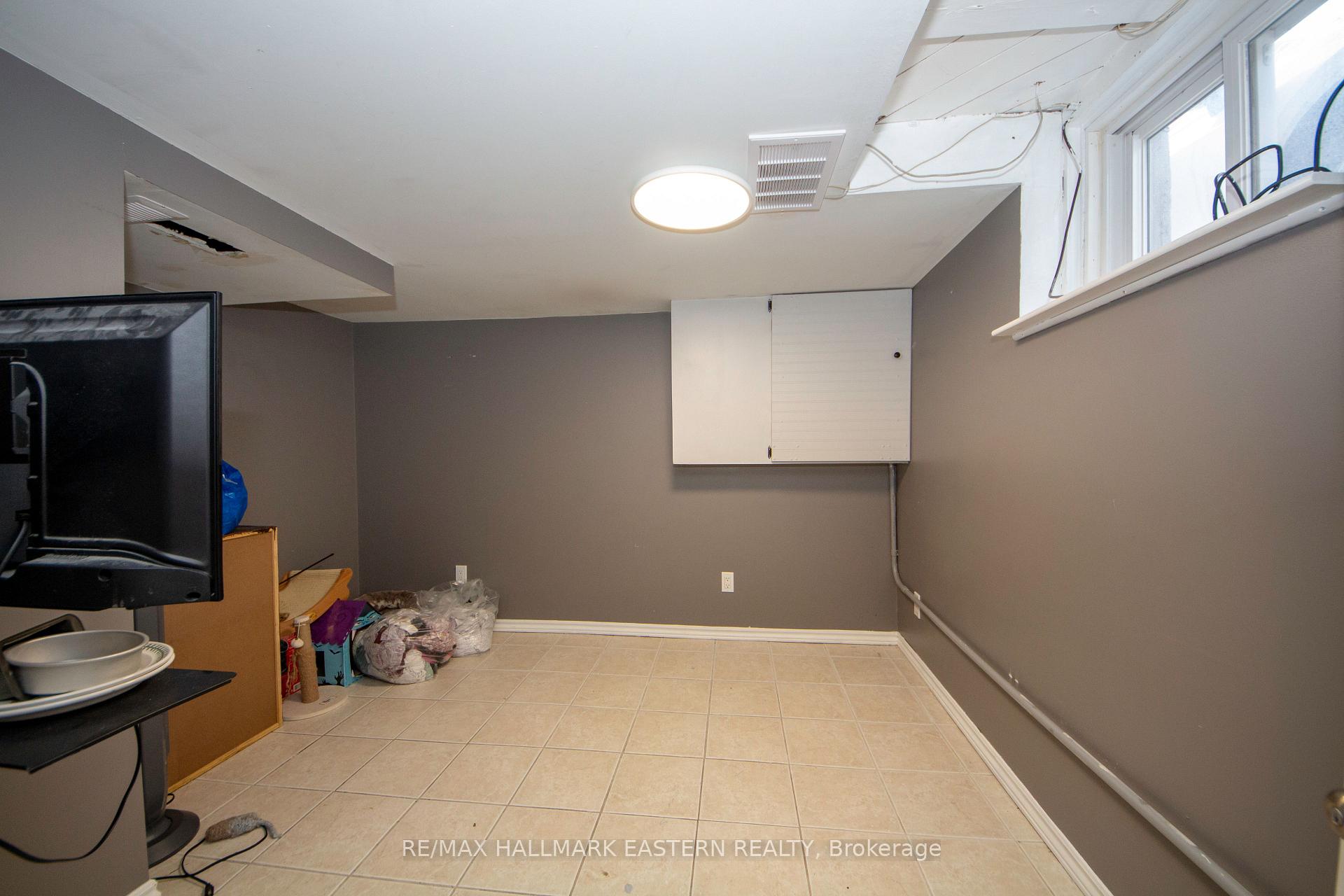 Photo 21 of 579 McCannan Avenue, Peterborough, Town Ward 3 — HOMEH