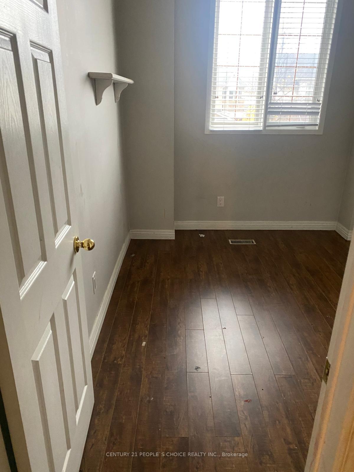 Photo 14 of 5128 Lampman Avenue, Burlington, Uptown — HOMEH