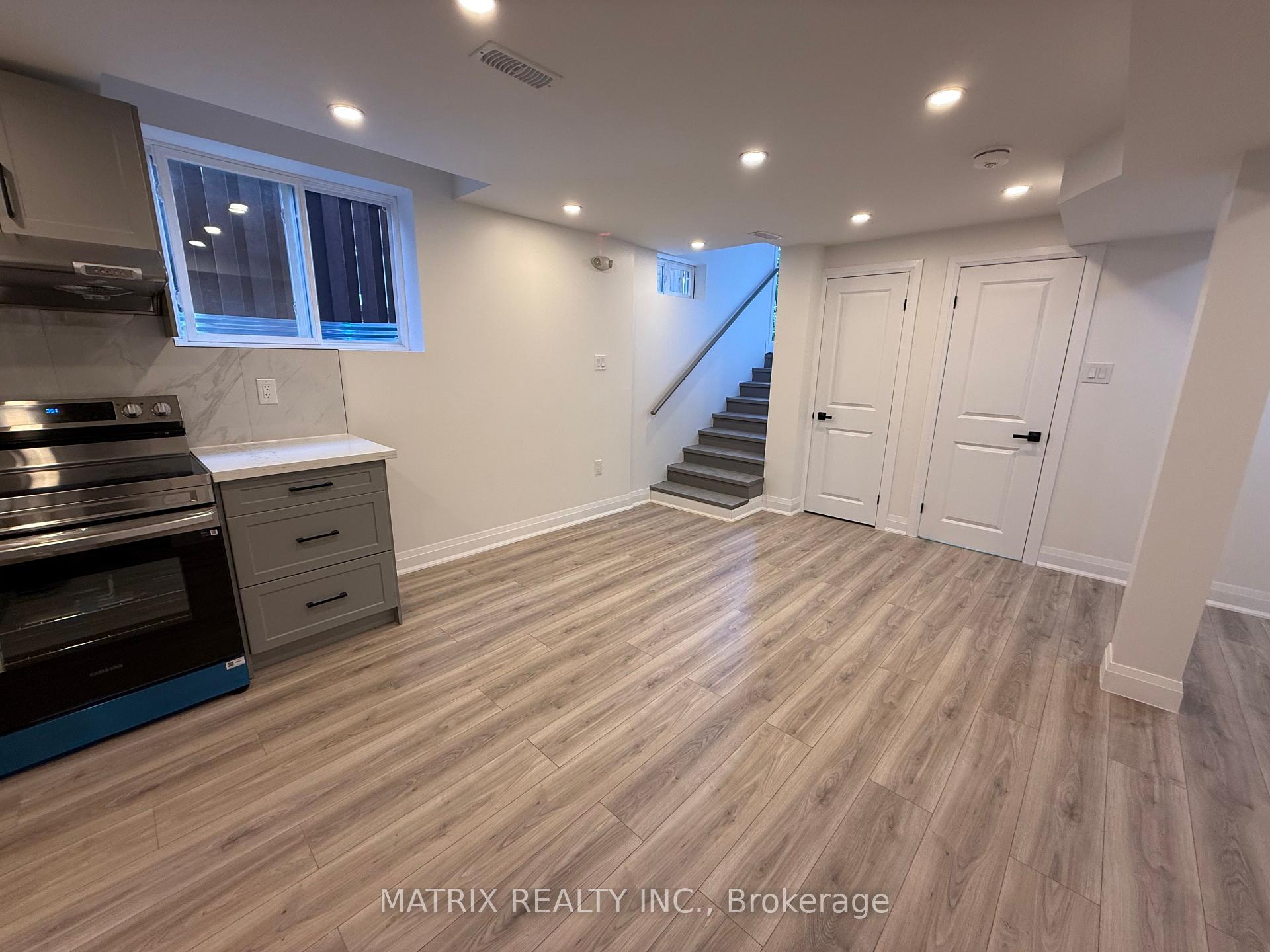 Photo 7 of 2197 Wildwood Crescent, Pickering, Brock Ridge — HOMEH