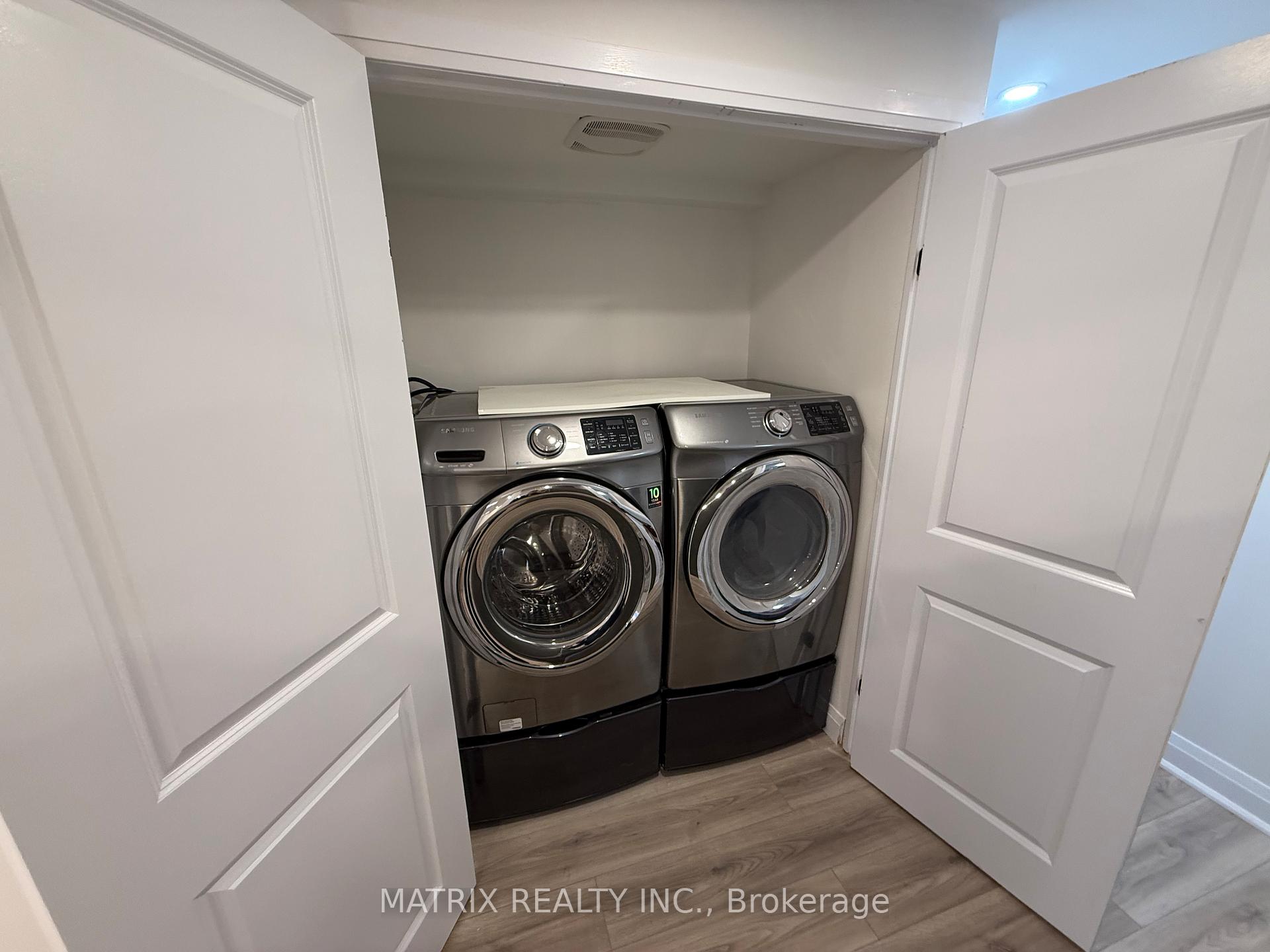 Photo 4 of 2197 Wildwood Crescent, Pickering, Brock Ridge — HOMEH