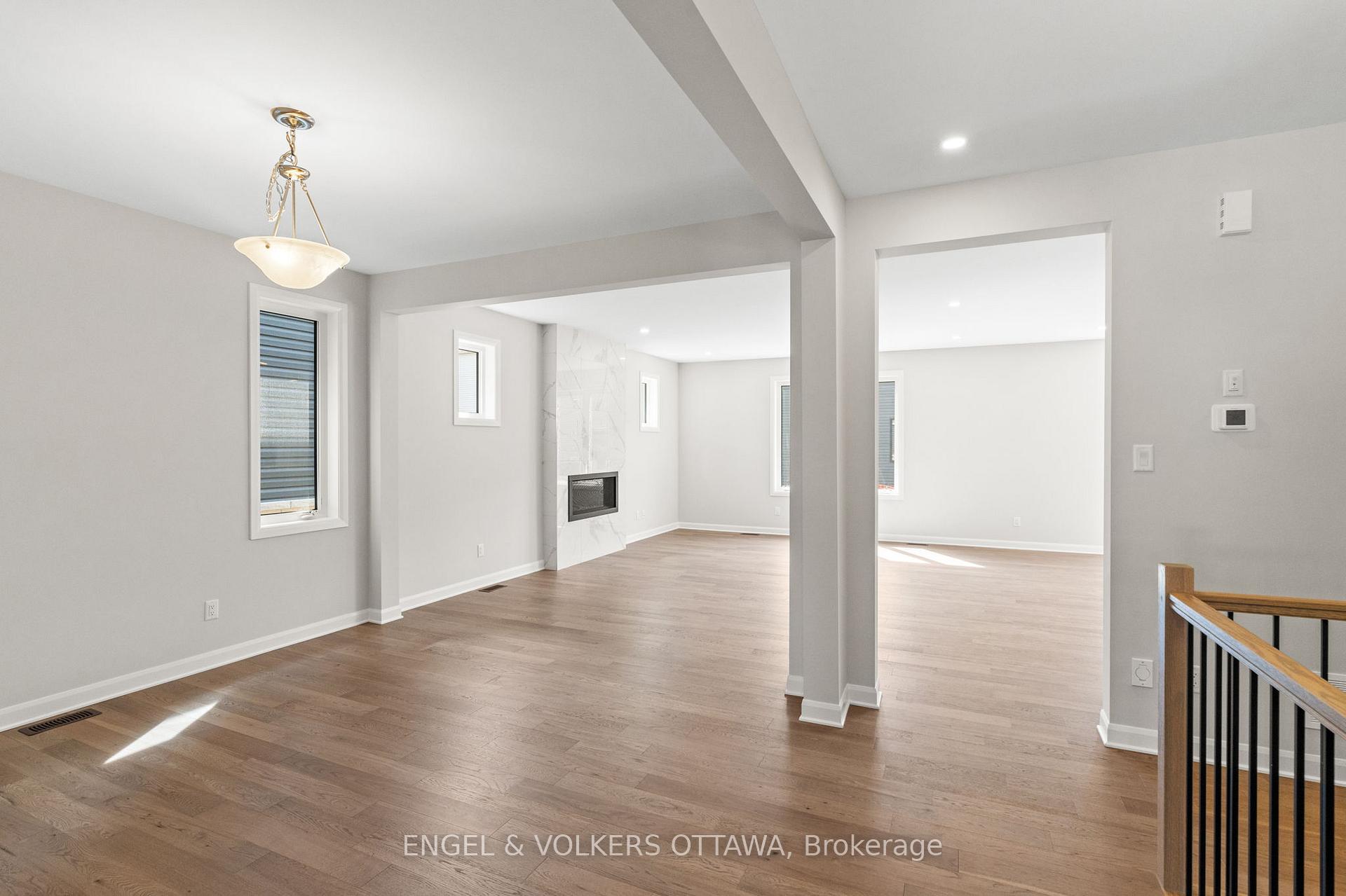 Photo 5 of 119 D'arleux Place, Ottawa, Mahogany Community — HOMEH
