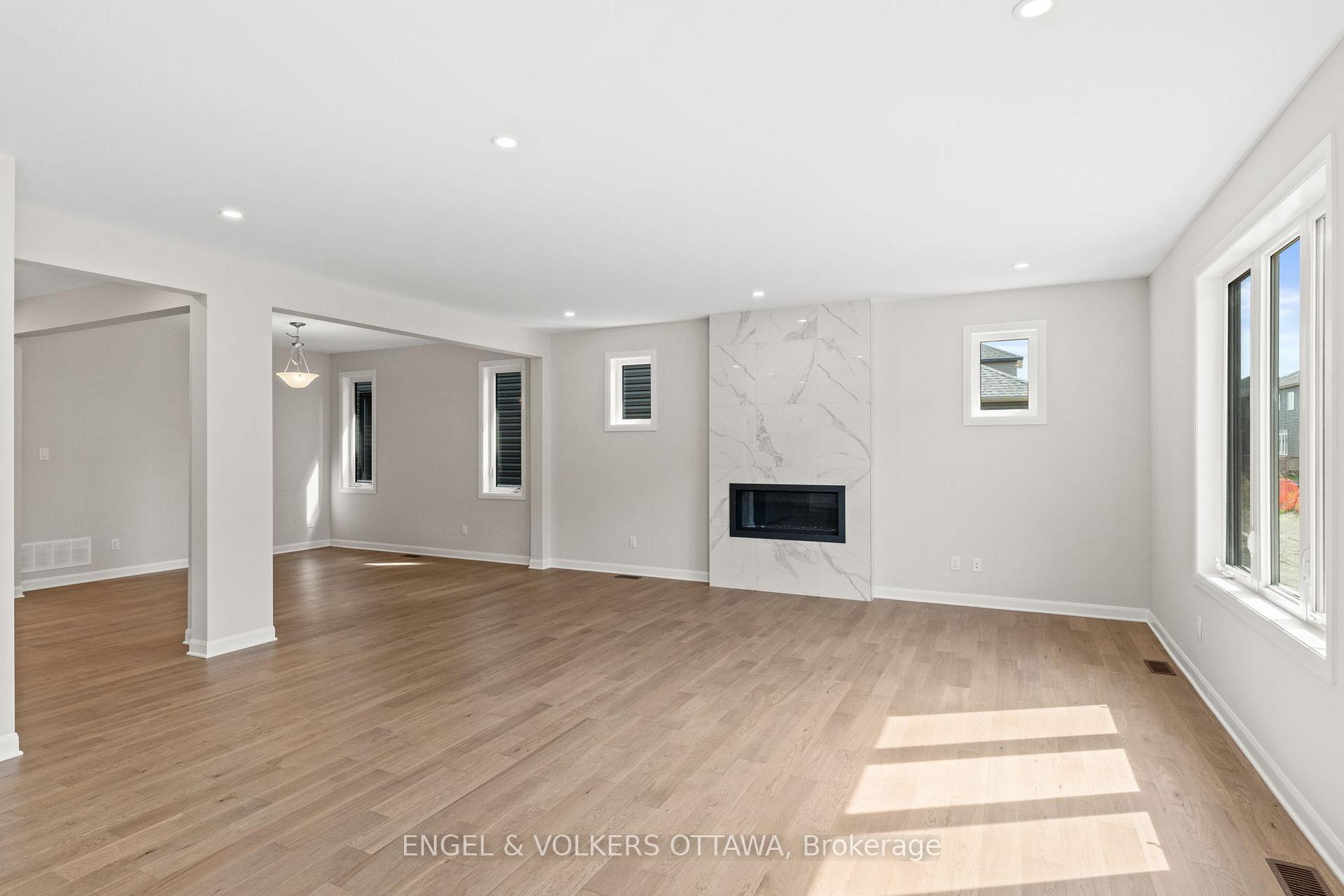 Photo 11 of 119 D'arleux Place, Ottawa, Mahogany Community — HOMEH