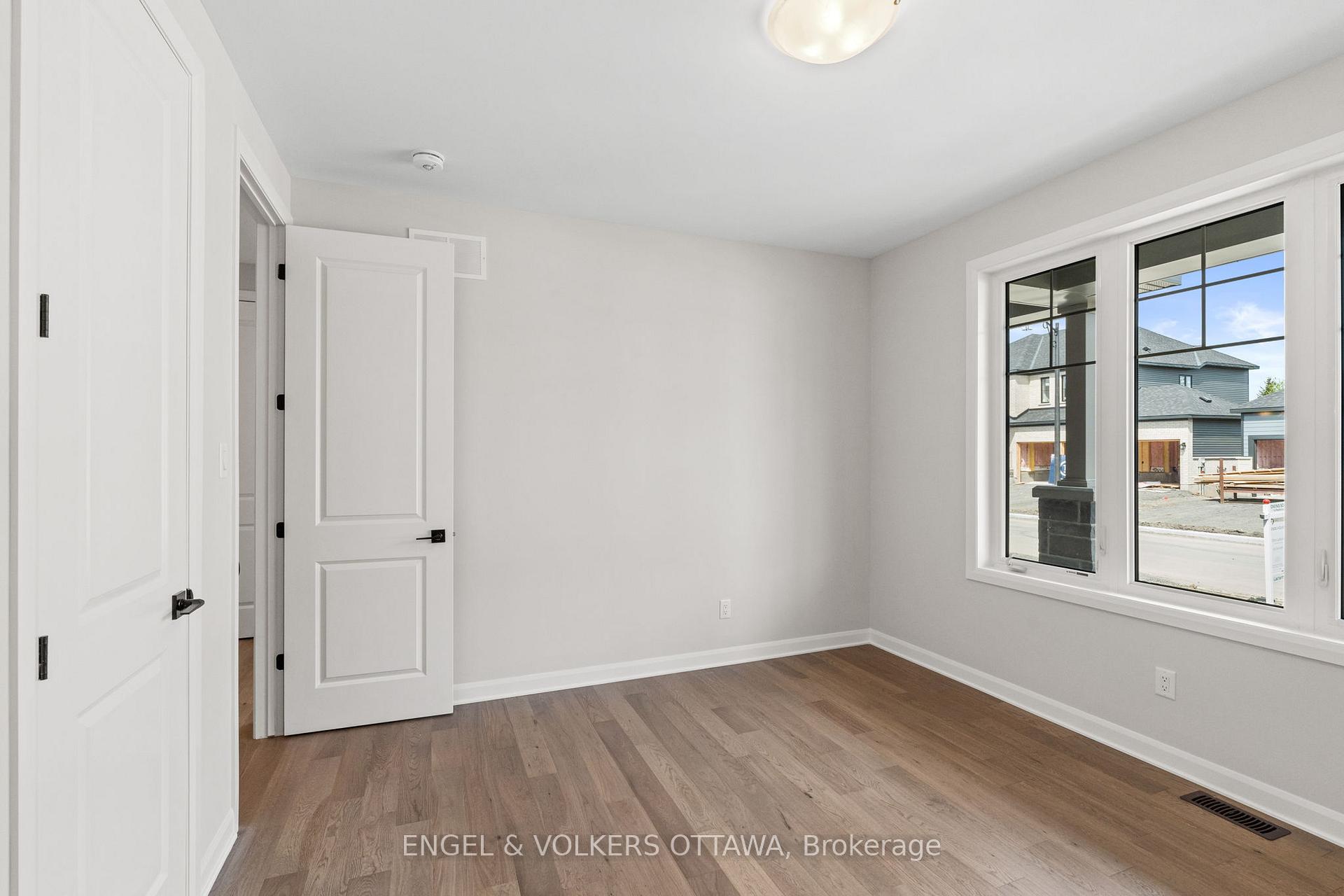 Photo 23 of 119 D'arleux Place, Ottawa, Mahogany Community — HOMEH