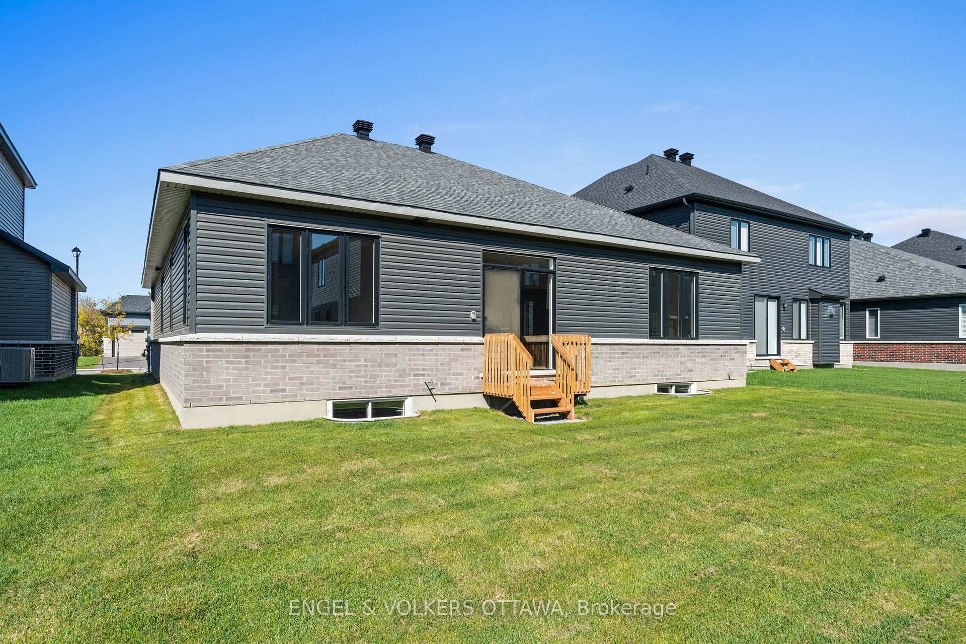 Photo 31 of 119 D'arleux Place, Ottawa, Mahogany Community — HOMEH