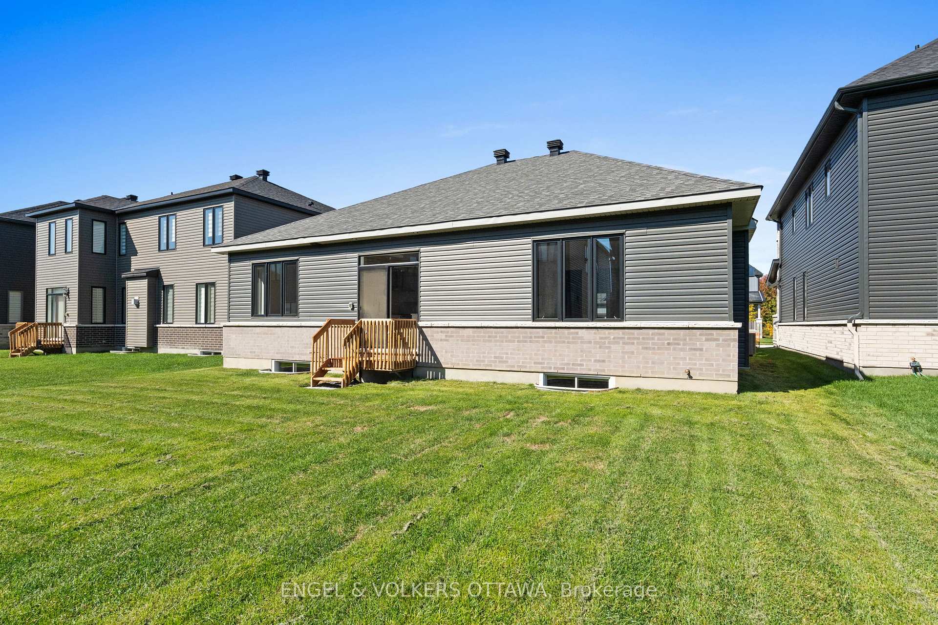 Photo 29 of 119 D'arleux Place, Ottawa, Mahogany Community — HOMEH