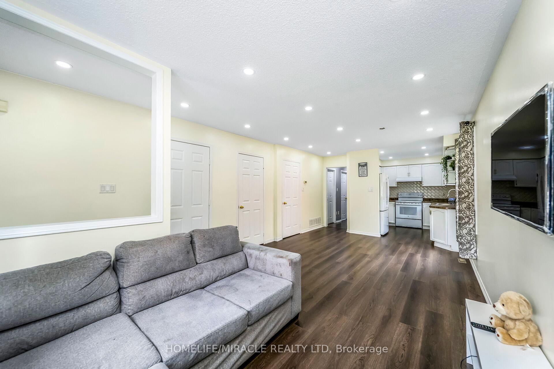 Photo 7 of 24 Chiccony Court, New Tecumseth, Beeton — HOMEH