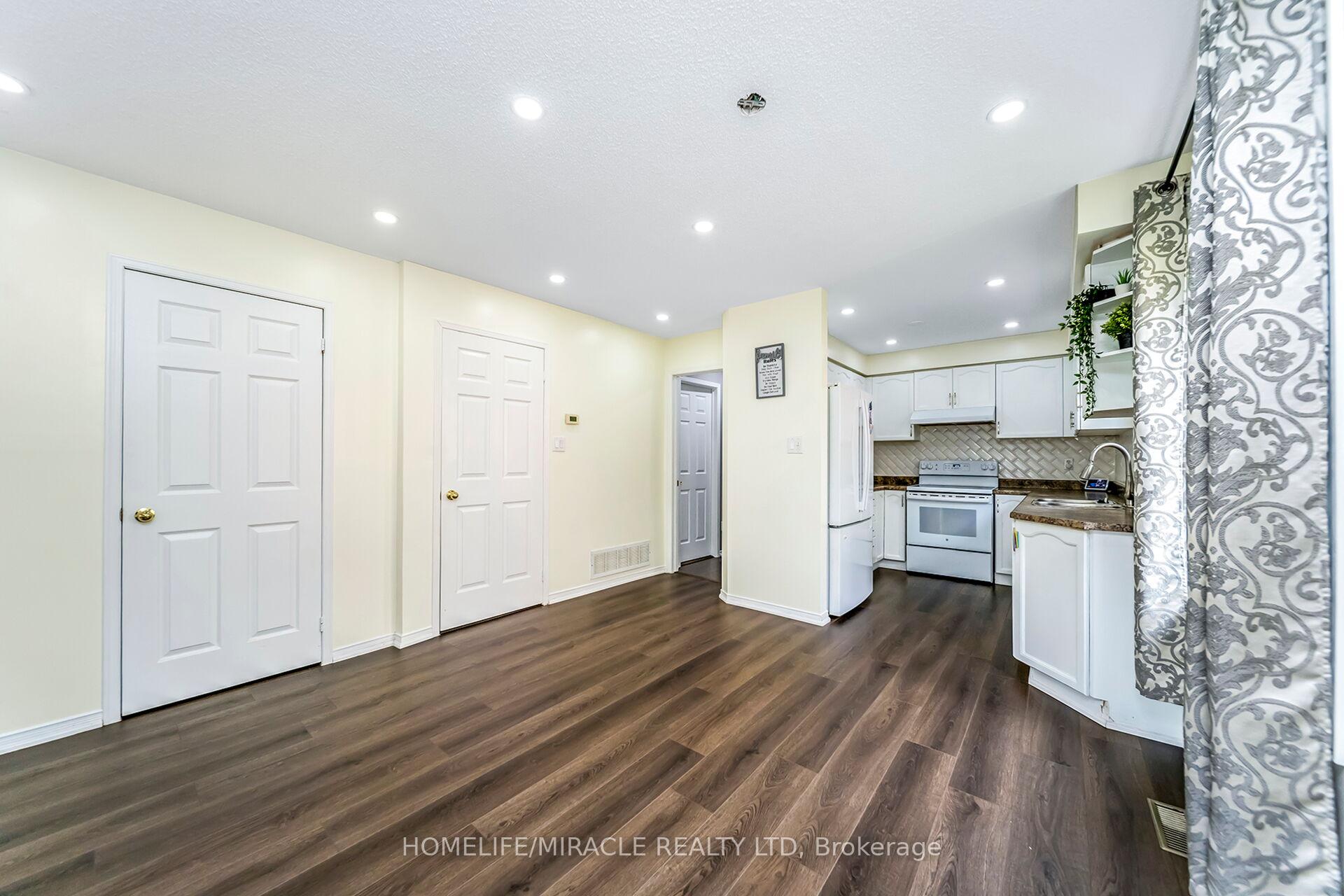 Photo 15 of 24 Chiccony Court, New Tecumseth, Beeton — HOMEH