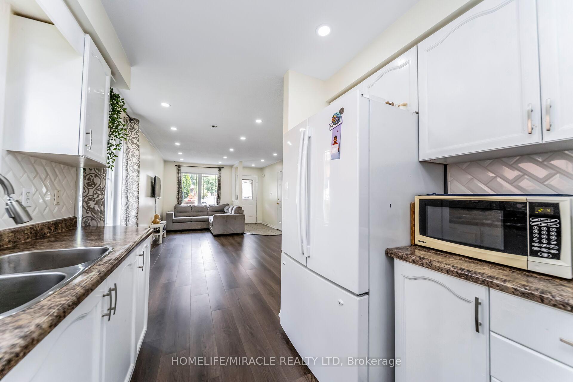 Photo 25 of 24 Chiccony Court, New Tecumseth, Beeton — HOMEH