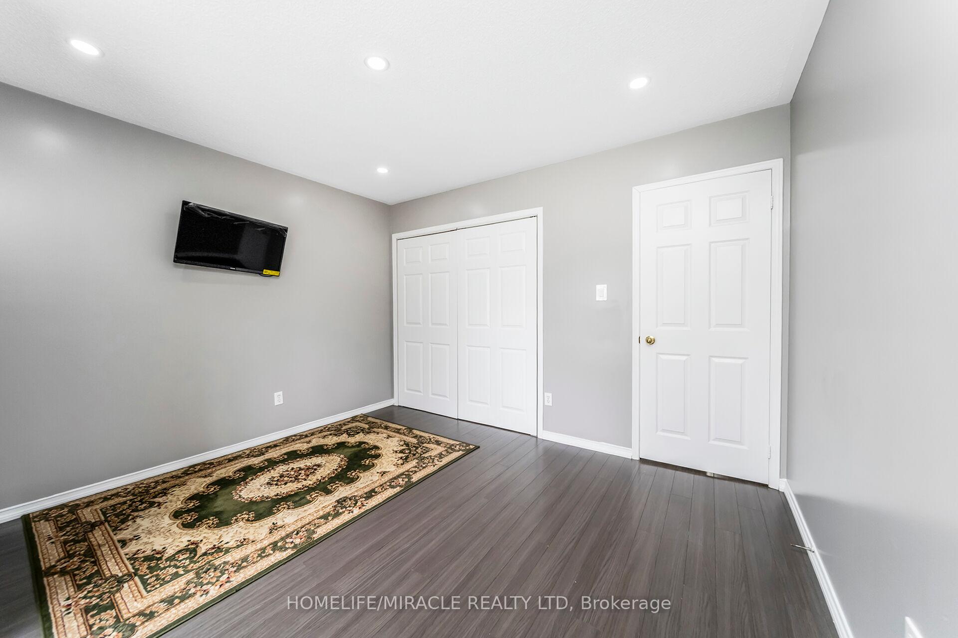 Photo 12 of 24 Chiccony Court, New Tecumseth, Beeton — HOMEH