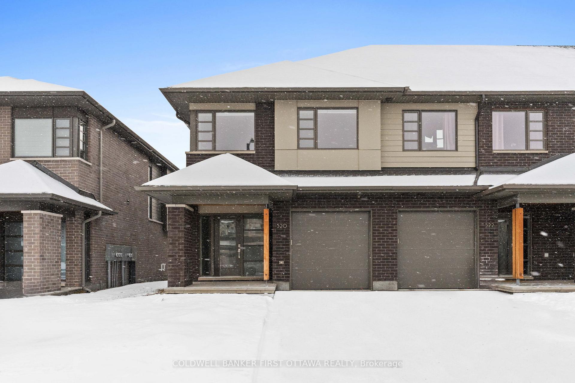 Photo 2 of 520 Borbridge Avenue, Ottawa, Riverside South/Gloucester Glen — HOMEH