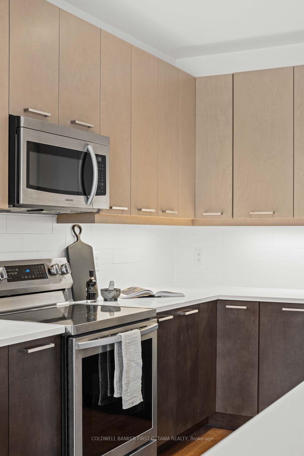 Photo 12 of 520 Borbridge Avenue, Ottawa, Riverside South/Gloucester Glen — HOMEH