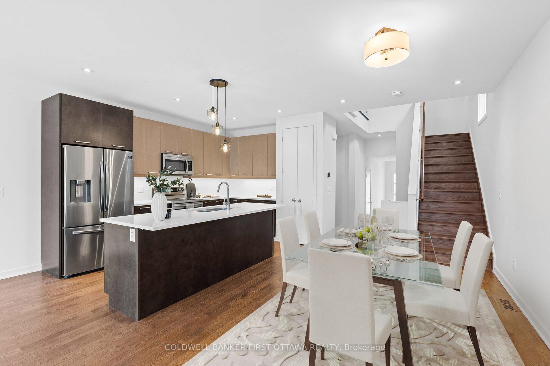 Photo 15 of 520 Borbridge Avenue, Ottawa, Riverside South/Gloucester Glen — HOMEH