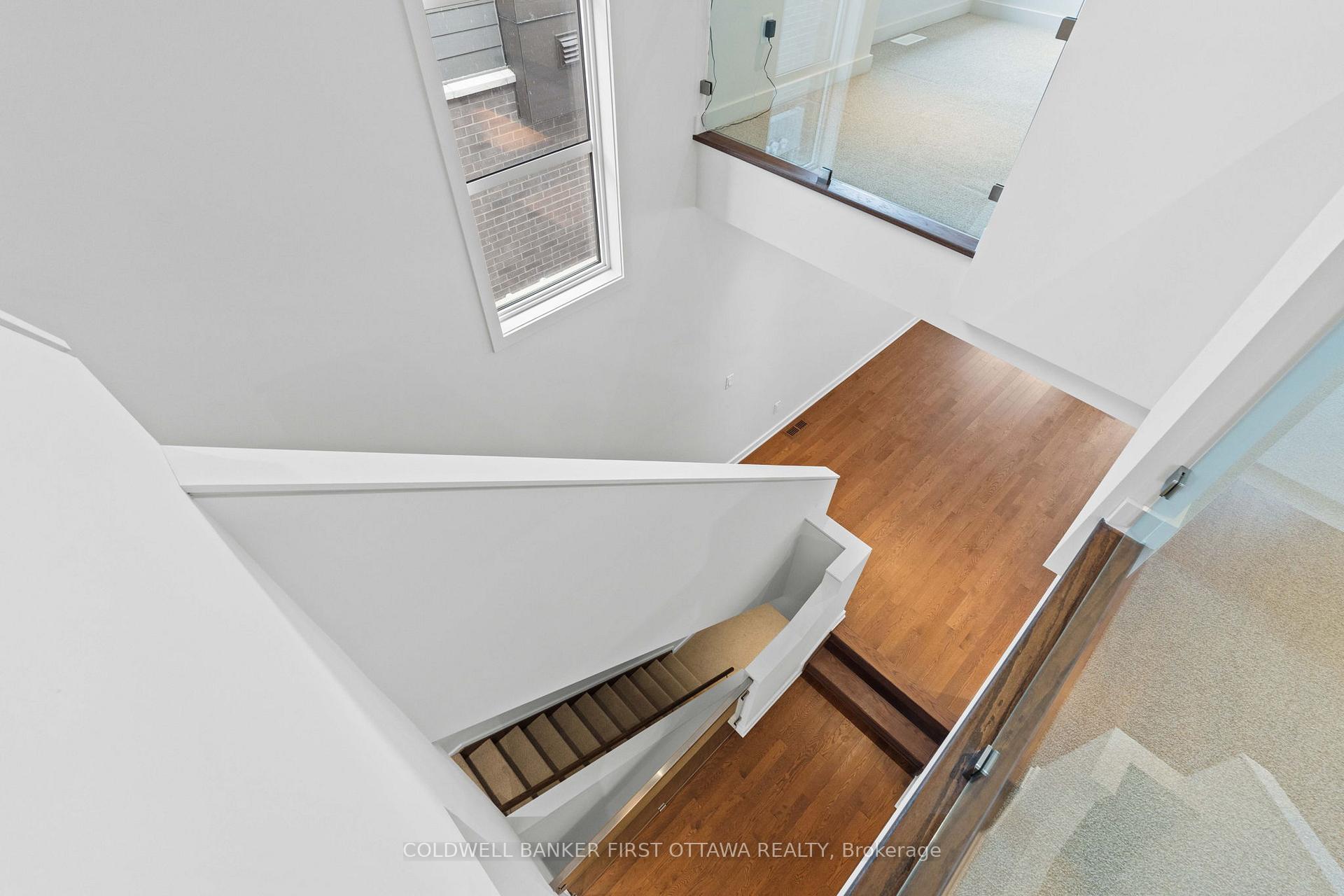Photo 19 of 520 Borbridge Avenue, Ottawa, Riverside South/Gloucester Glen — HOMEH