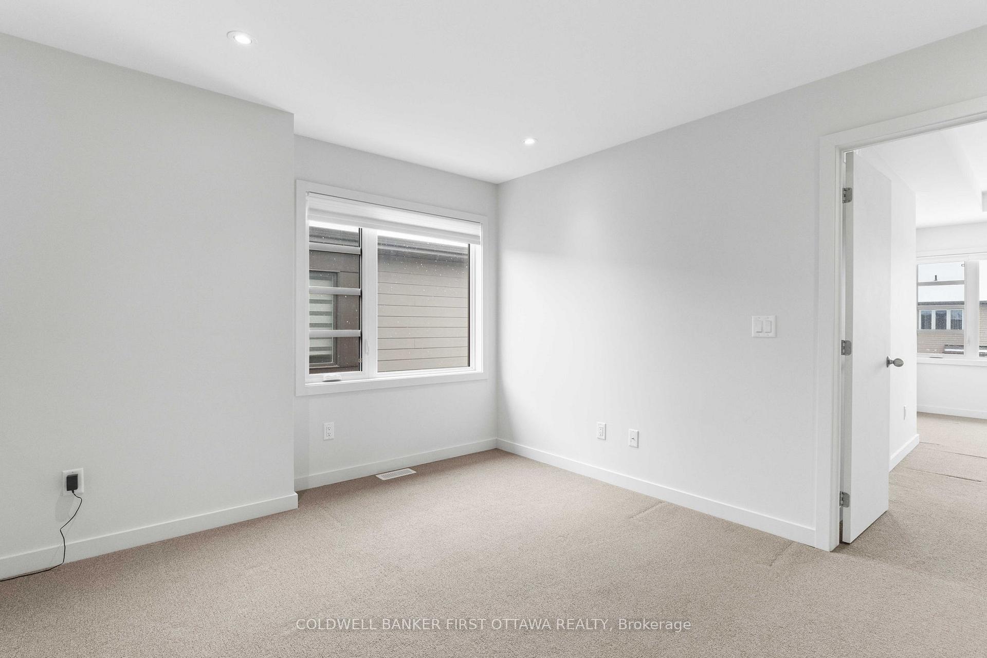 Photo 21 of 520 Borbridge Avenue, Ottawa, Riverside South/Gloucester Glen — HOMEH