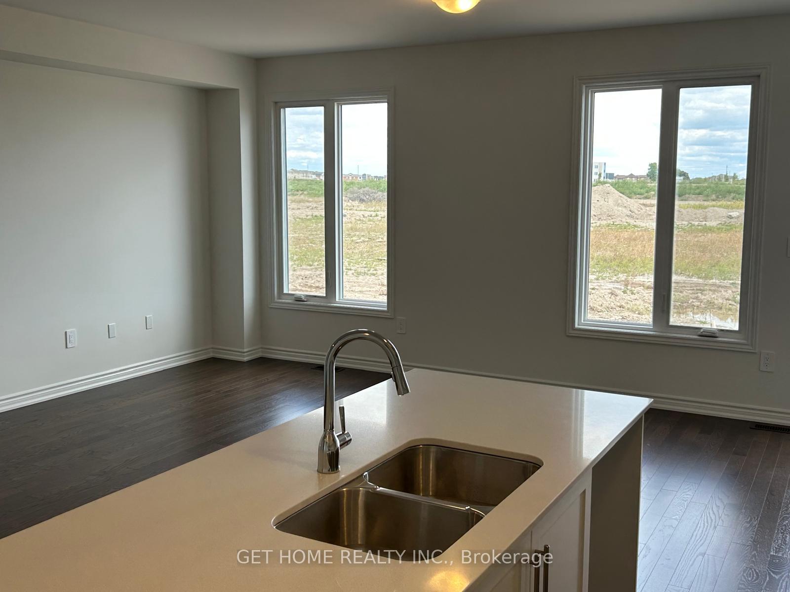 Photo 5 of 1455 Savoline Boulevard, Milton, Rural Milton West — HOMEH