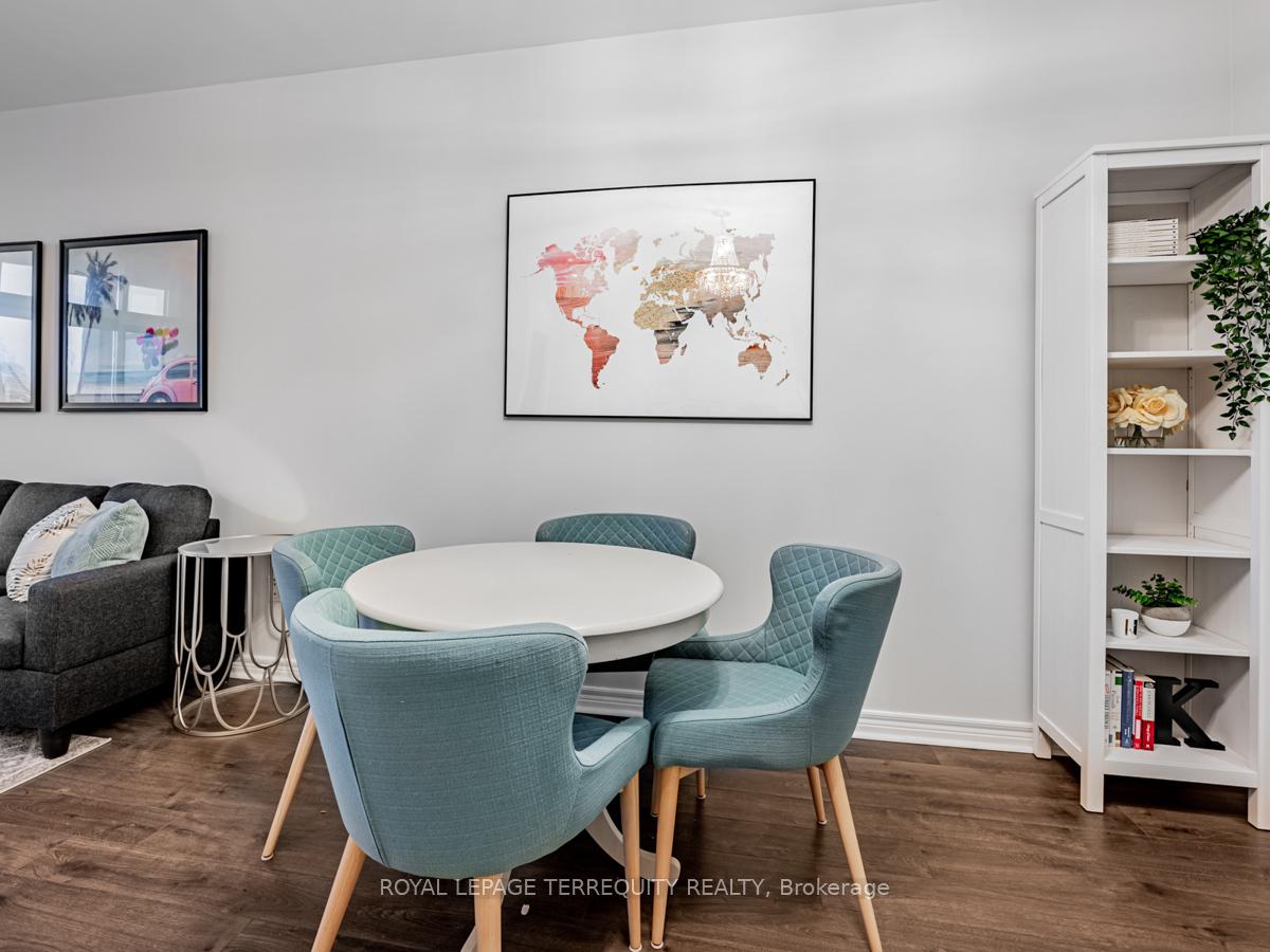 Photo 7 of Unit 314, 1 Leaside Park Drive, Toronto, Leaside — HOMEH