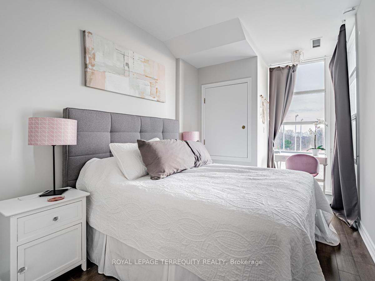 Photo 21 of Unit 314, 1 Leaside Park Drive, Toronto, Leaside — HOMEH