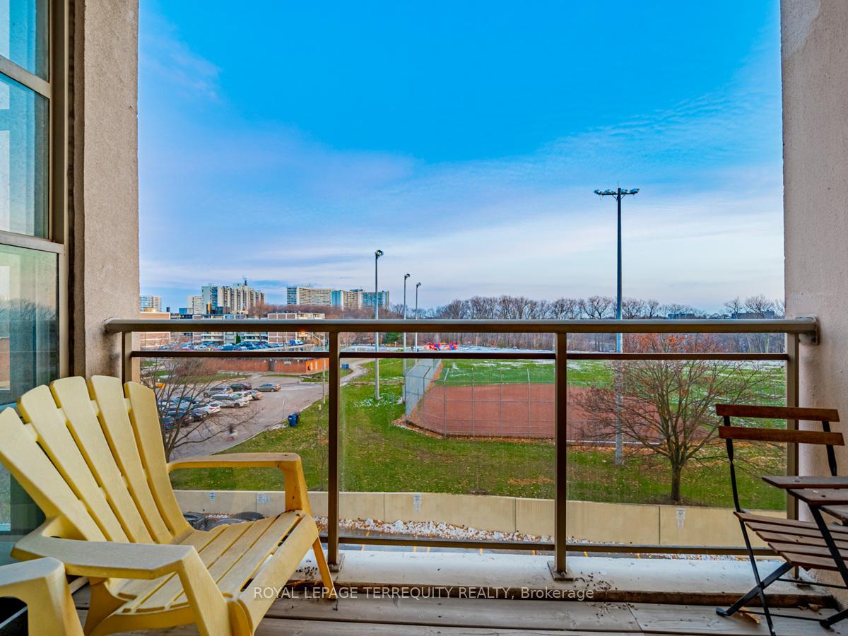 Photo 15 of Unit 314, 1 Leaside Park Drive, Toronto, Leaside — HOMEH