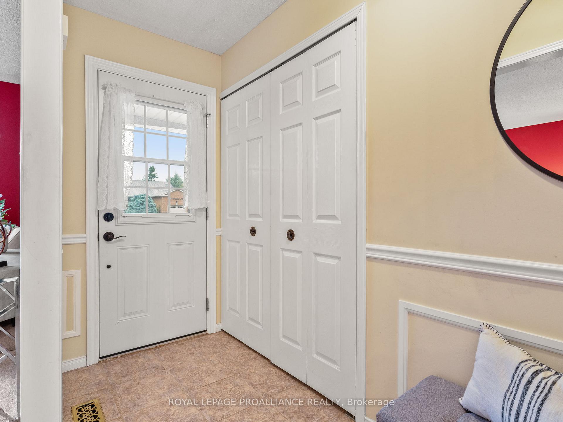 Photo 3 of 904 Chipping Park Boulevard, Cobourg — HOMEH