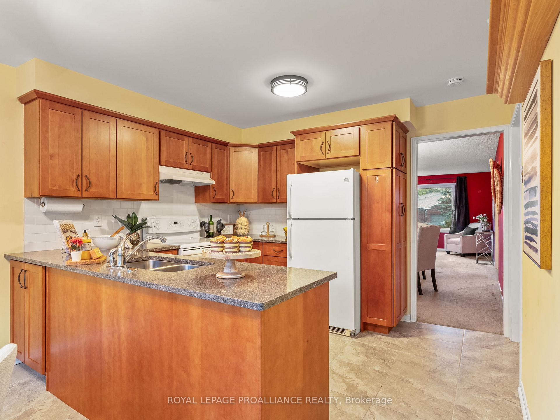 Photo 13 of 904 Chipping Park Boulevard, Cobourg — HOMEH