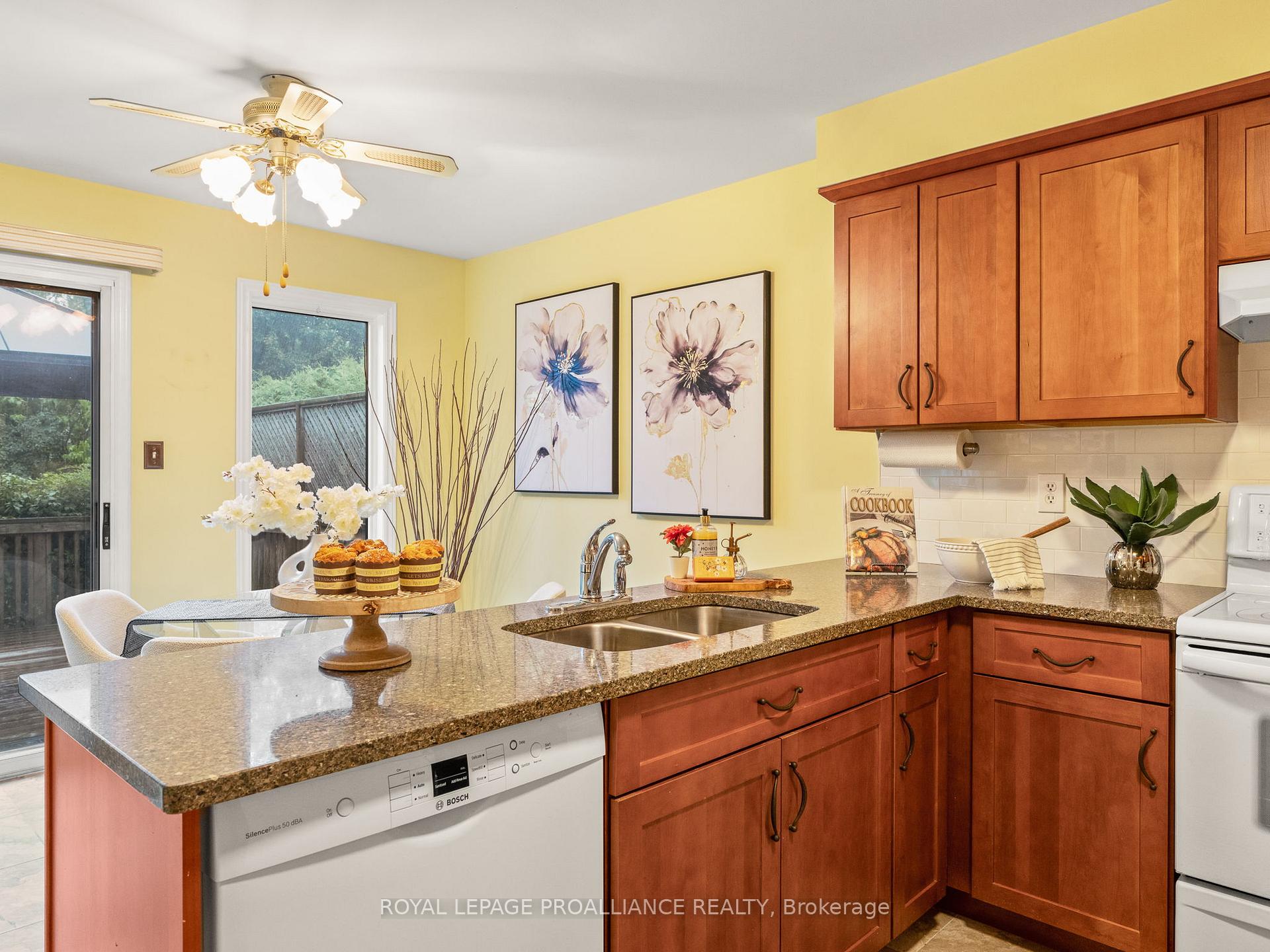 Photo 16 of 904 Chipping Park Boulevard, Cobourg — HOMEH