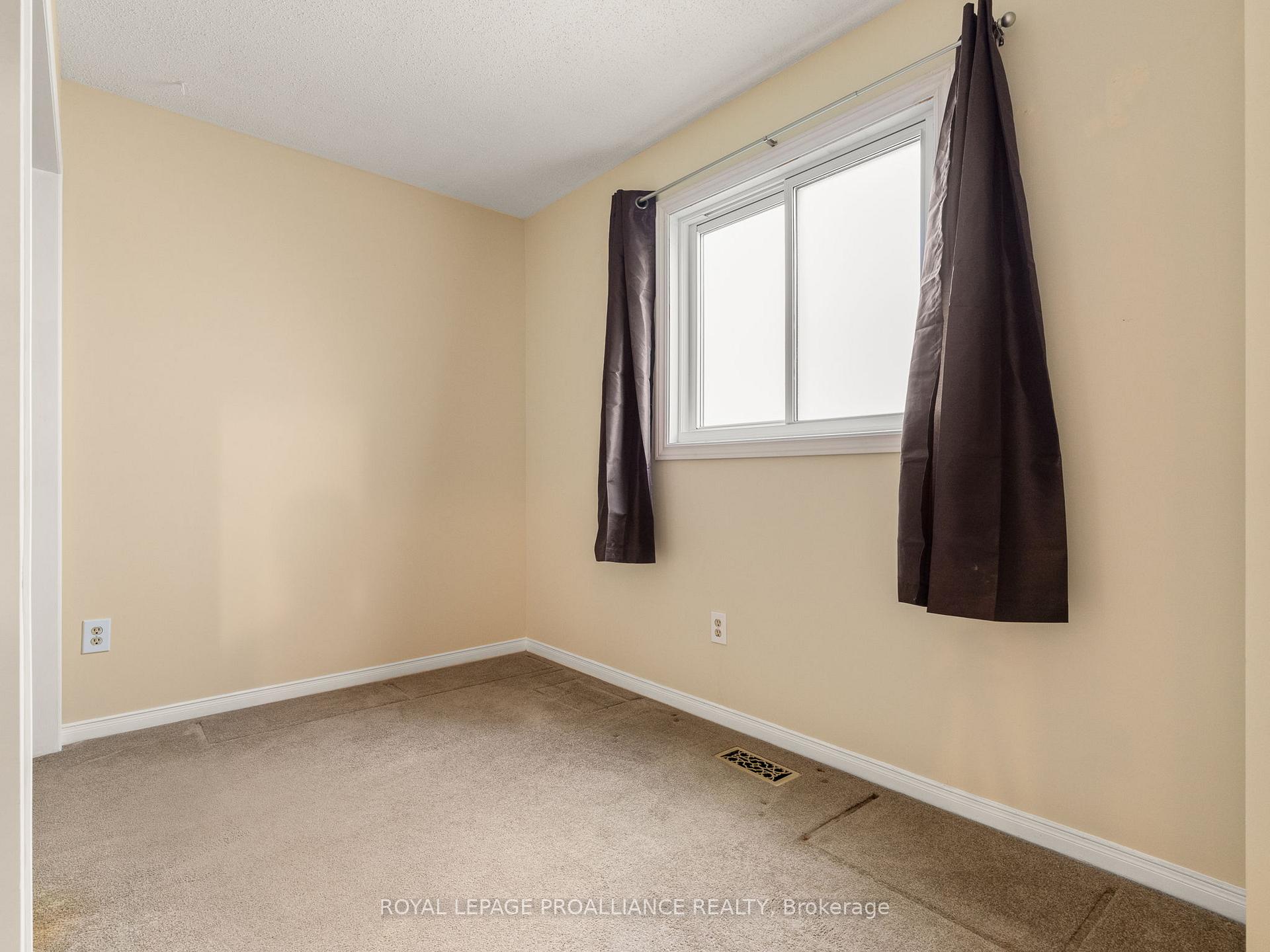 Photo 48 of 904 Chipping Park Boulevard, Cobourg — HOMEH