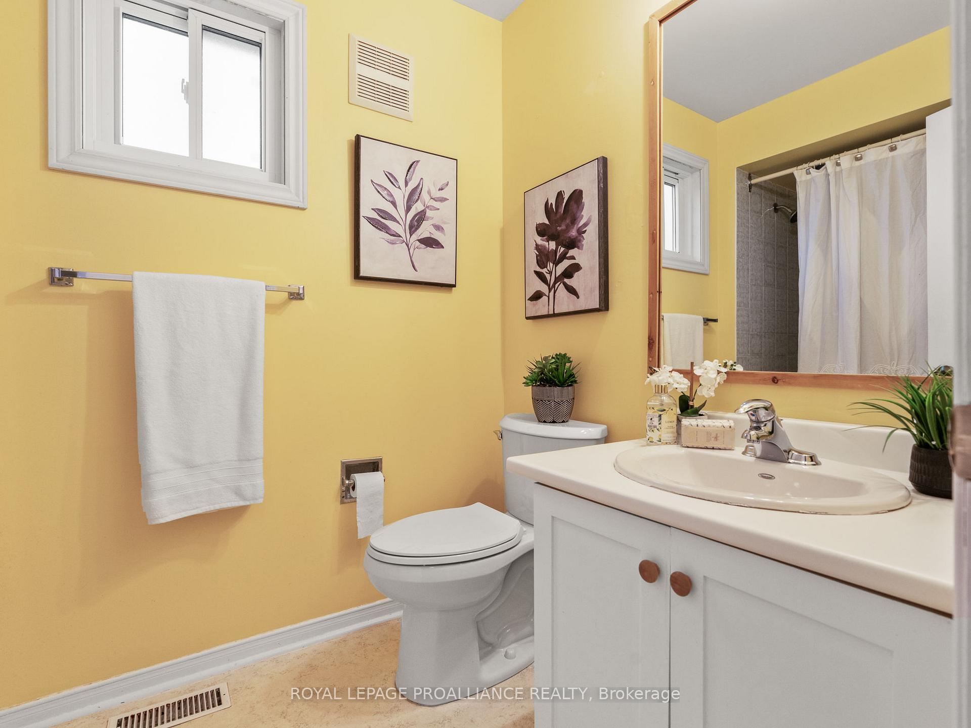 Photo 34 of 904 Chipping Park Boulevard, Cobourg — HOMEH