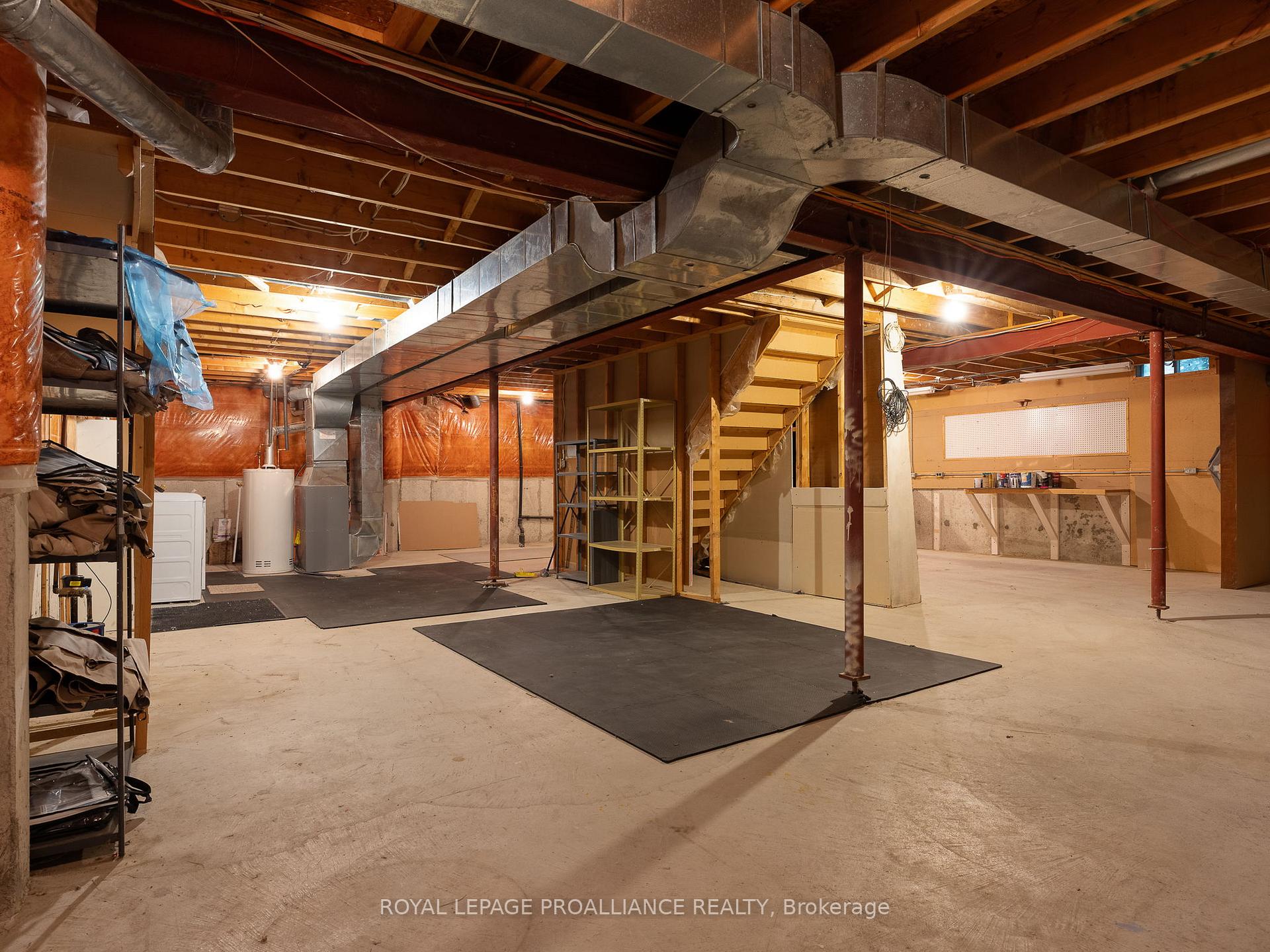 Photo 33 of 904 Chipping Park Boulevard, Cobourg — HOMEH