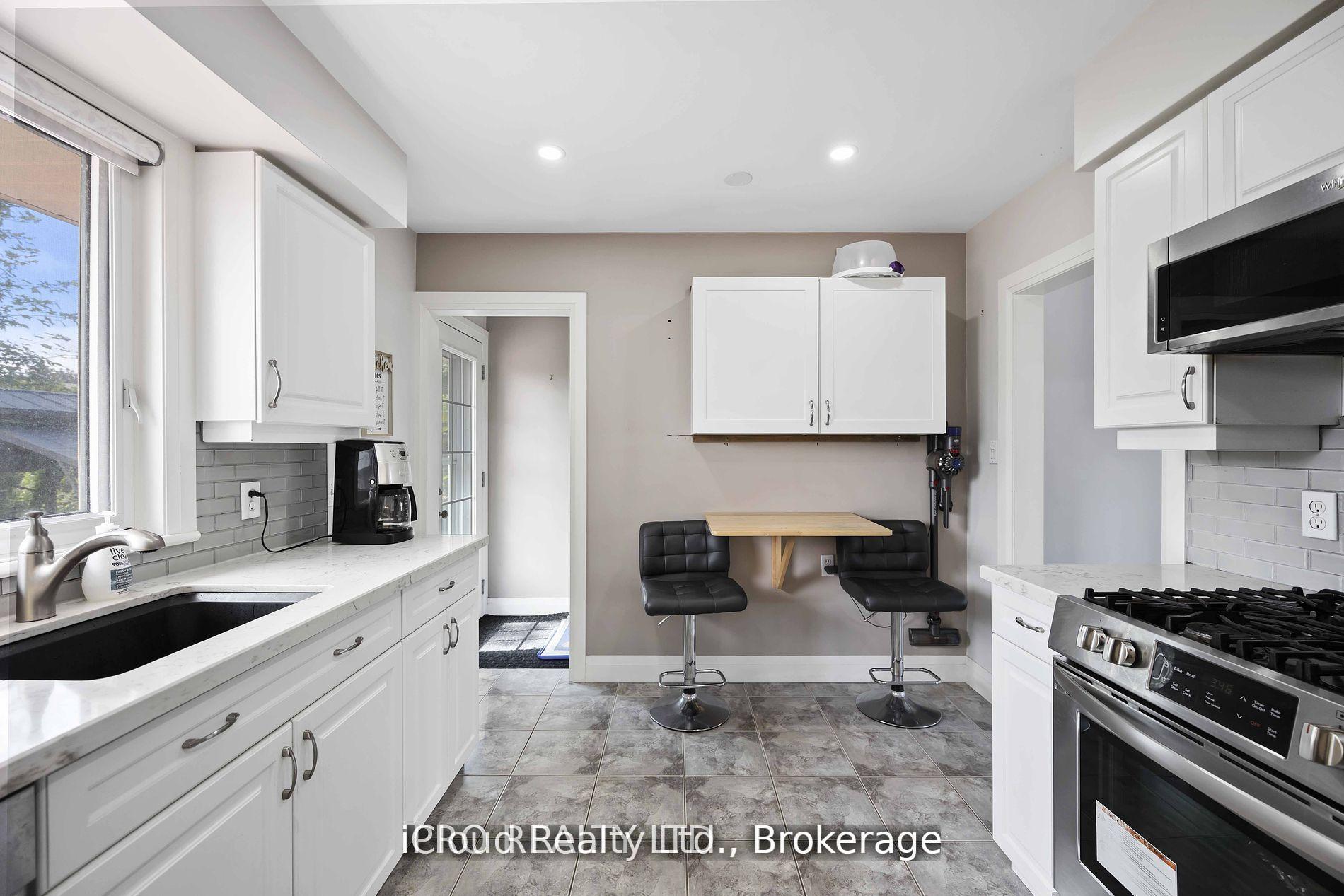 Photo 8 of 736 Westdale Street, Oshawa, Northglen — HOMEH