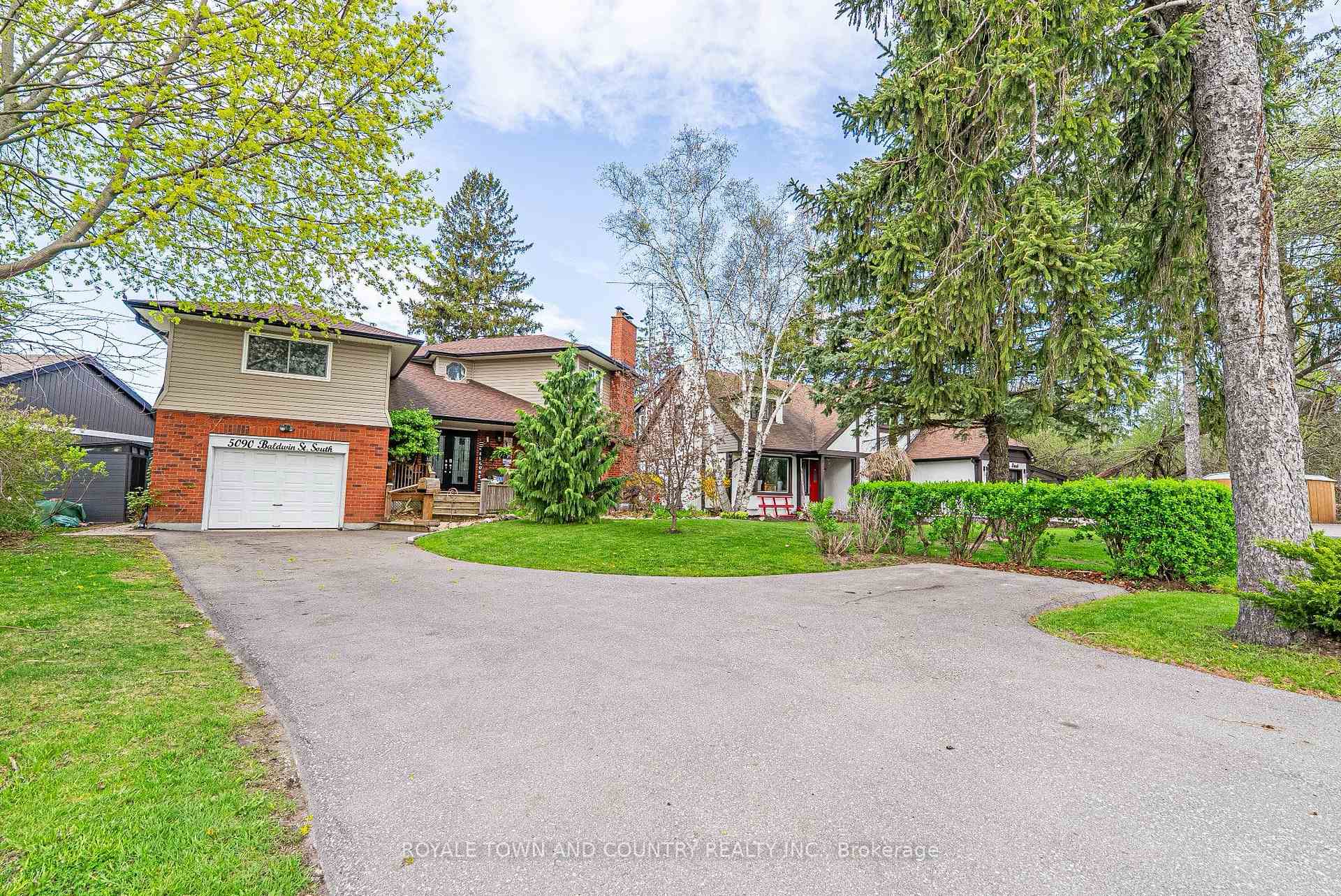 Front of 5090 Baldwin Street S
