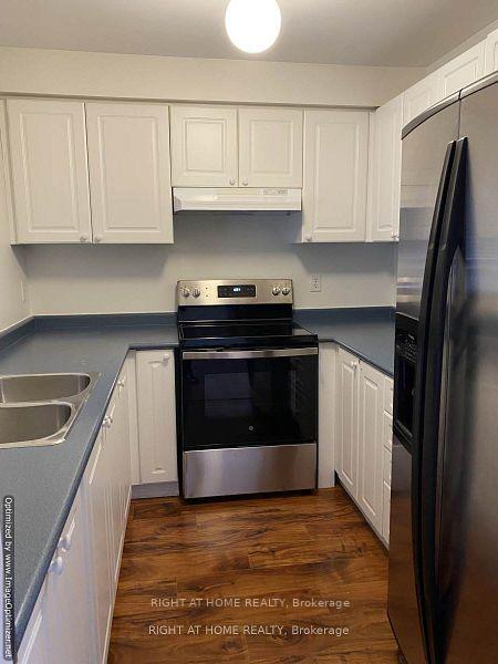 Photo 4 of 4372 Fairview Street, Burlington, Shoreacres — HOMEH