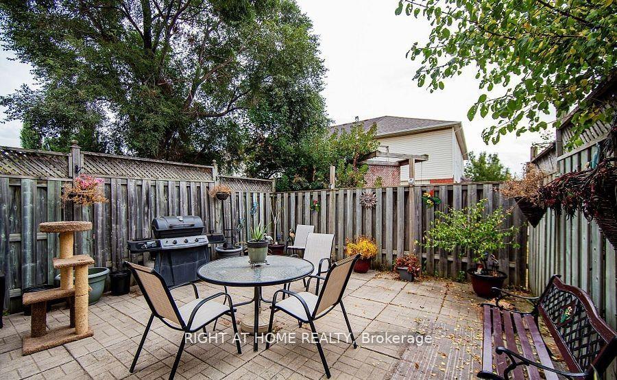 Photo 9 of 4372 Fairview Street, Burlington, Shoreacres — HOMEH