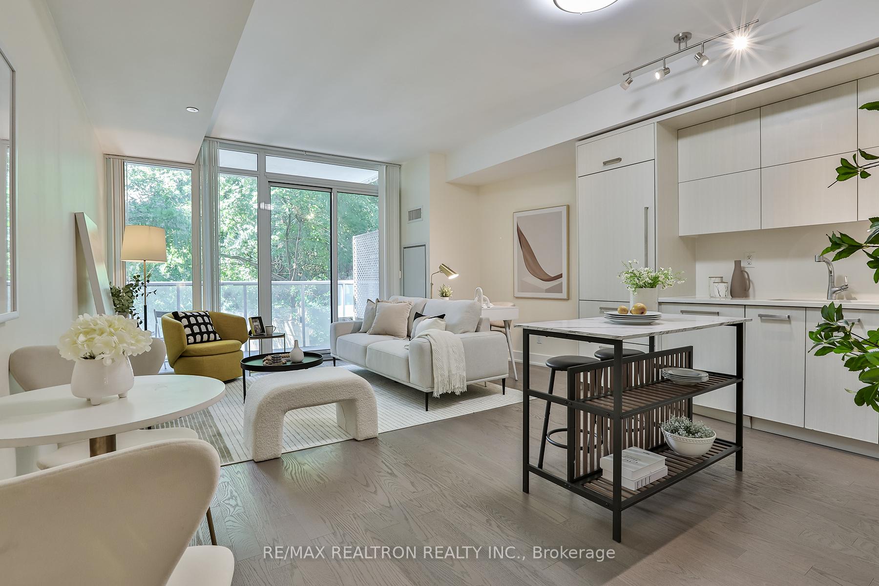 Photo 1 of Unit #204, 3018 Yonge Street, Toronto, Lawrence Park South — HOMEH